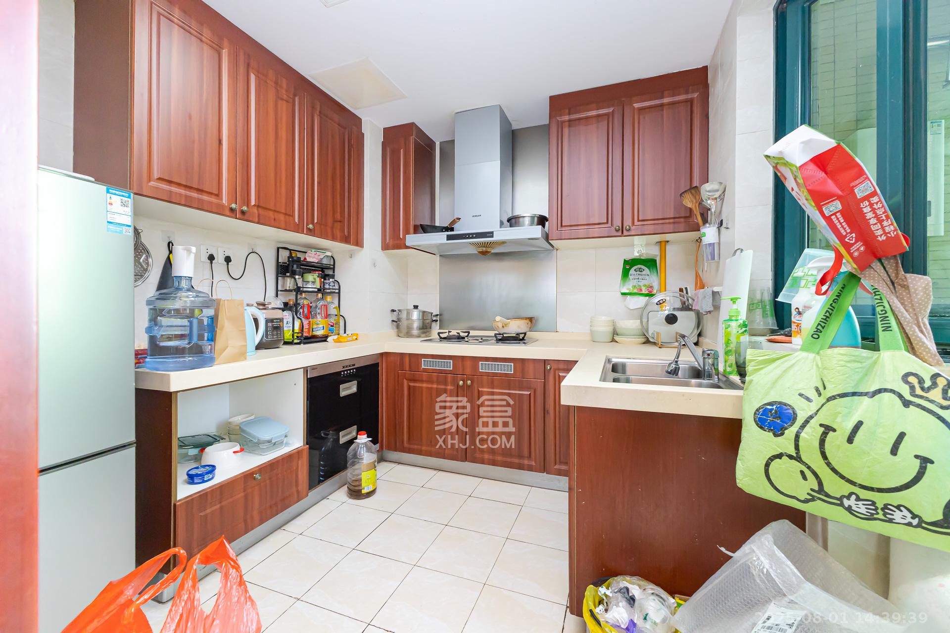 恒大名都  3室2厅1卫    56.0万厨房