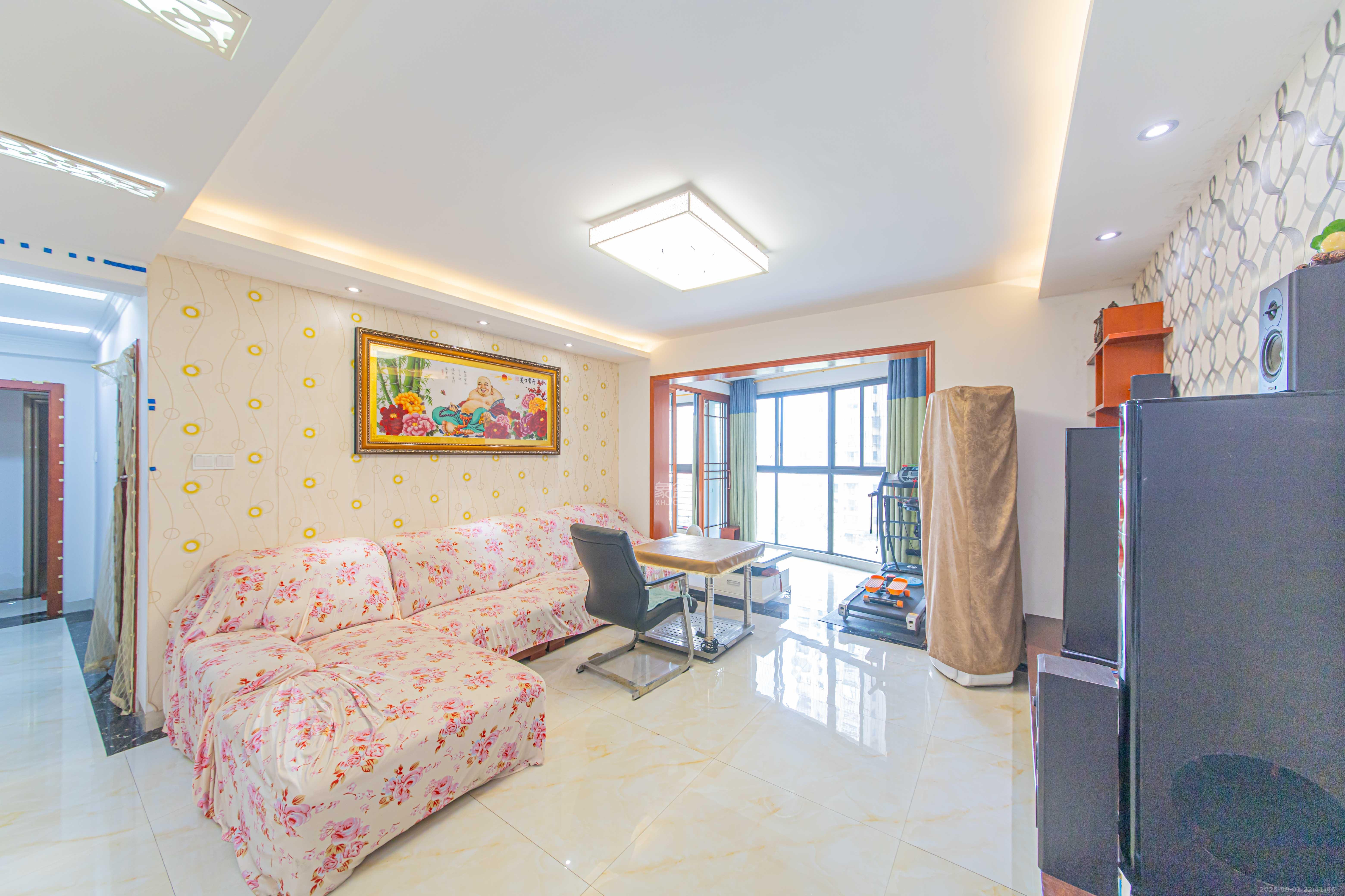 幸福庄园  4室2厅2卫    85.0万 幸福庄园  4室2厅2卫    85.0万客厅