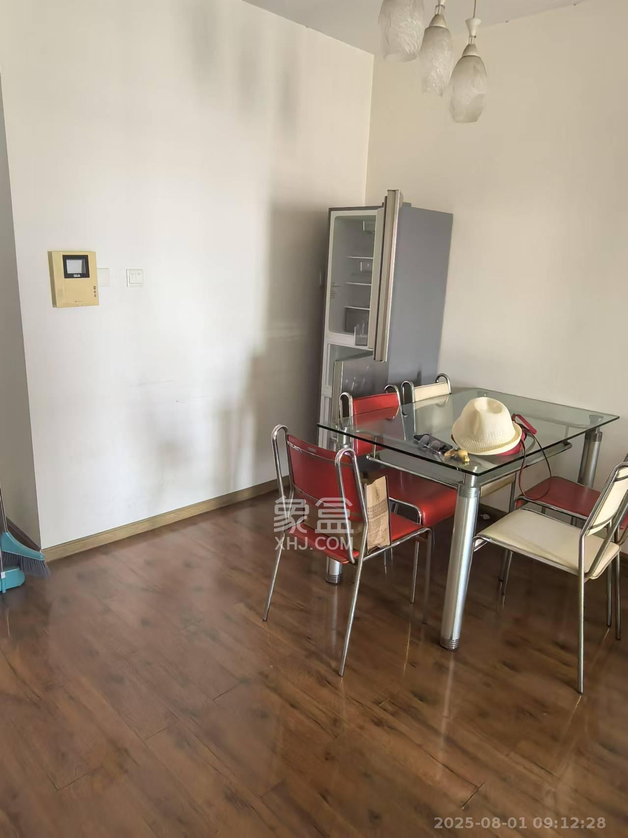 湘水熙园  2室2厅1卫    1800.0元/月室内图