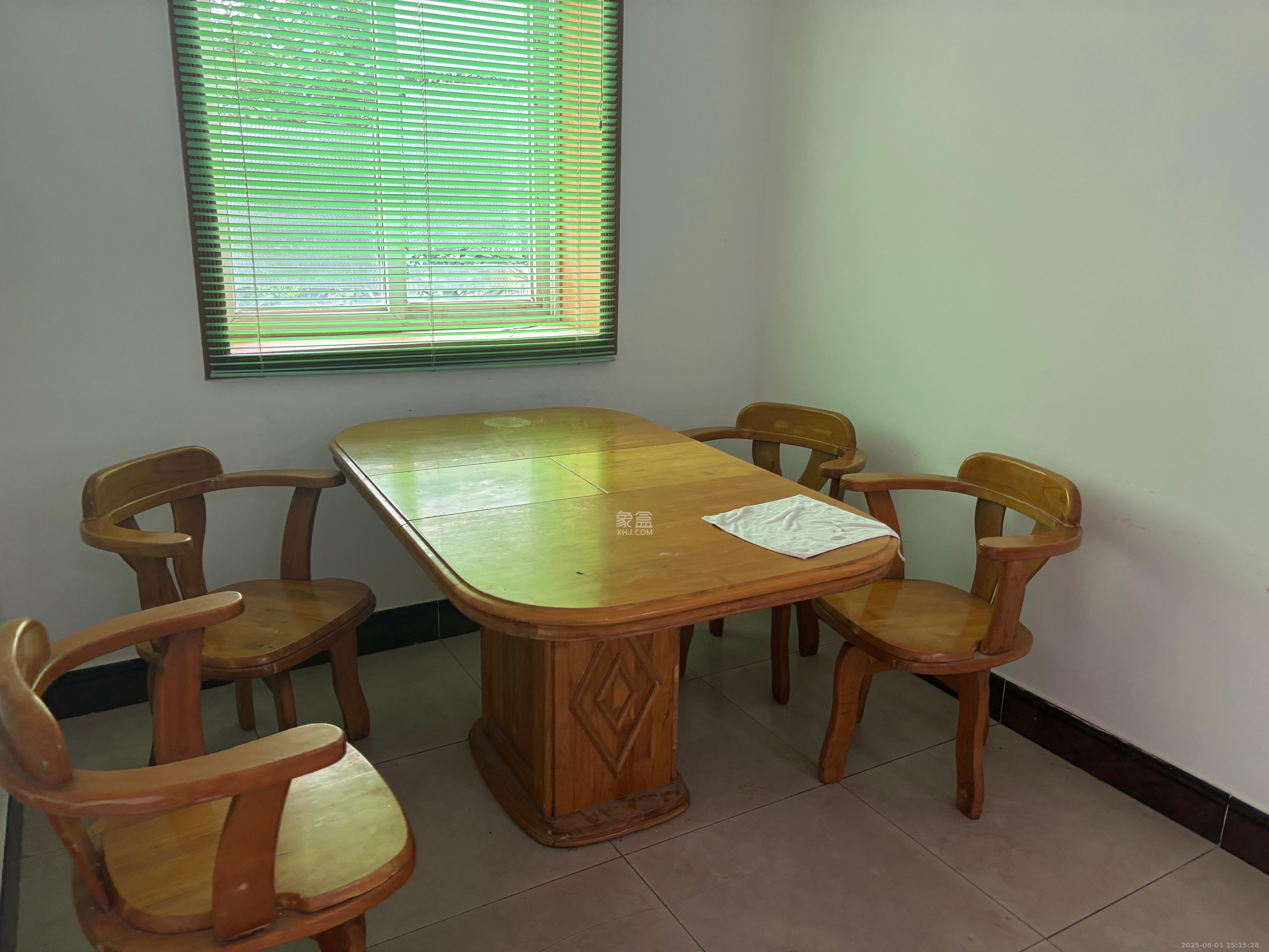 香樟路省委党校 3室2厅1卫 1600.0元/月 香樟路省委党校 3室2厅1卫 1600.0元/月室内图