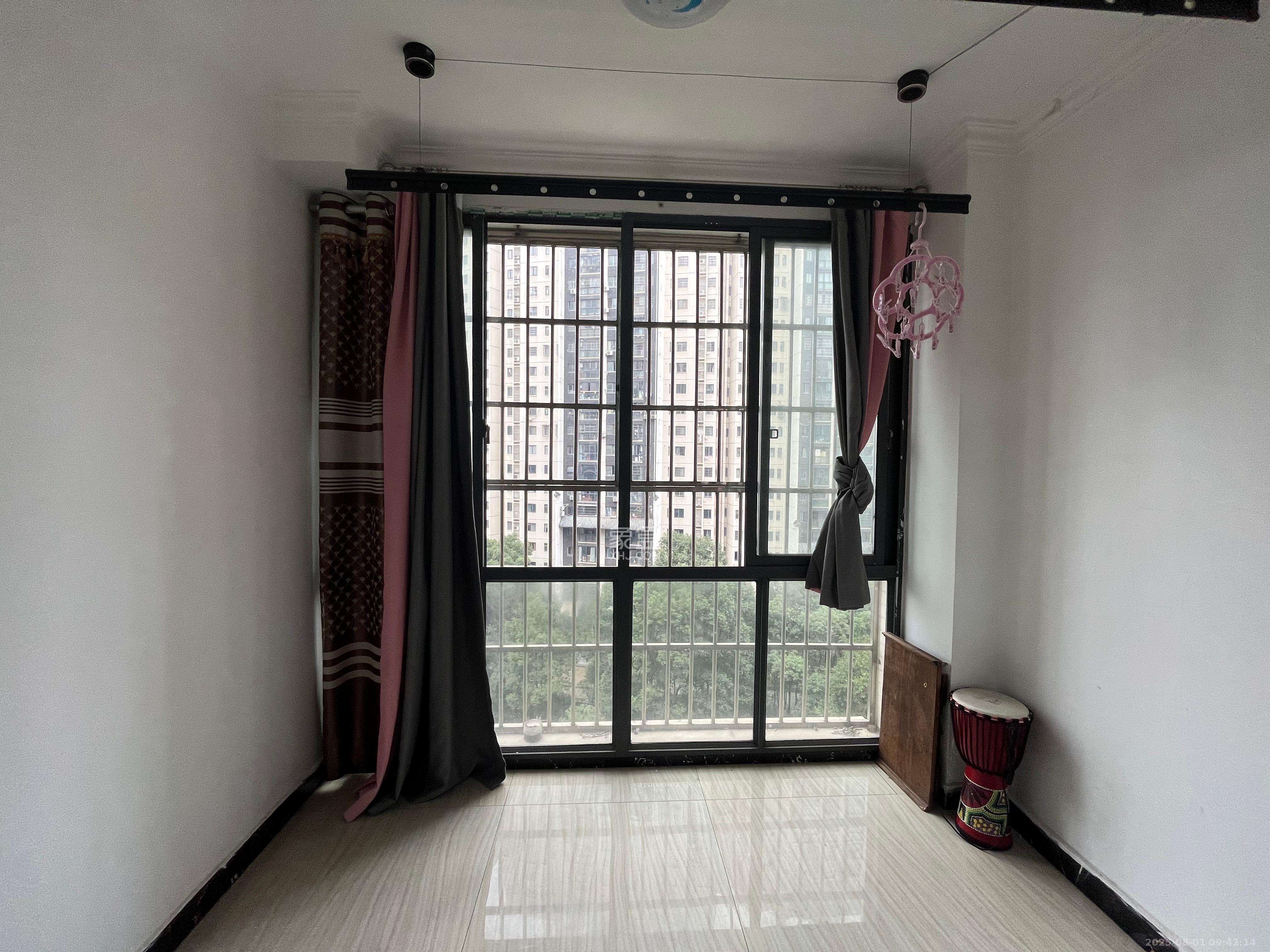 嘉宇盛世华章  3室2厅2卫    3500.0元/月室内图