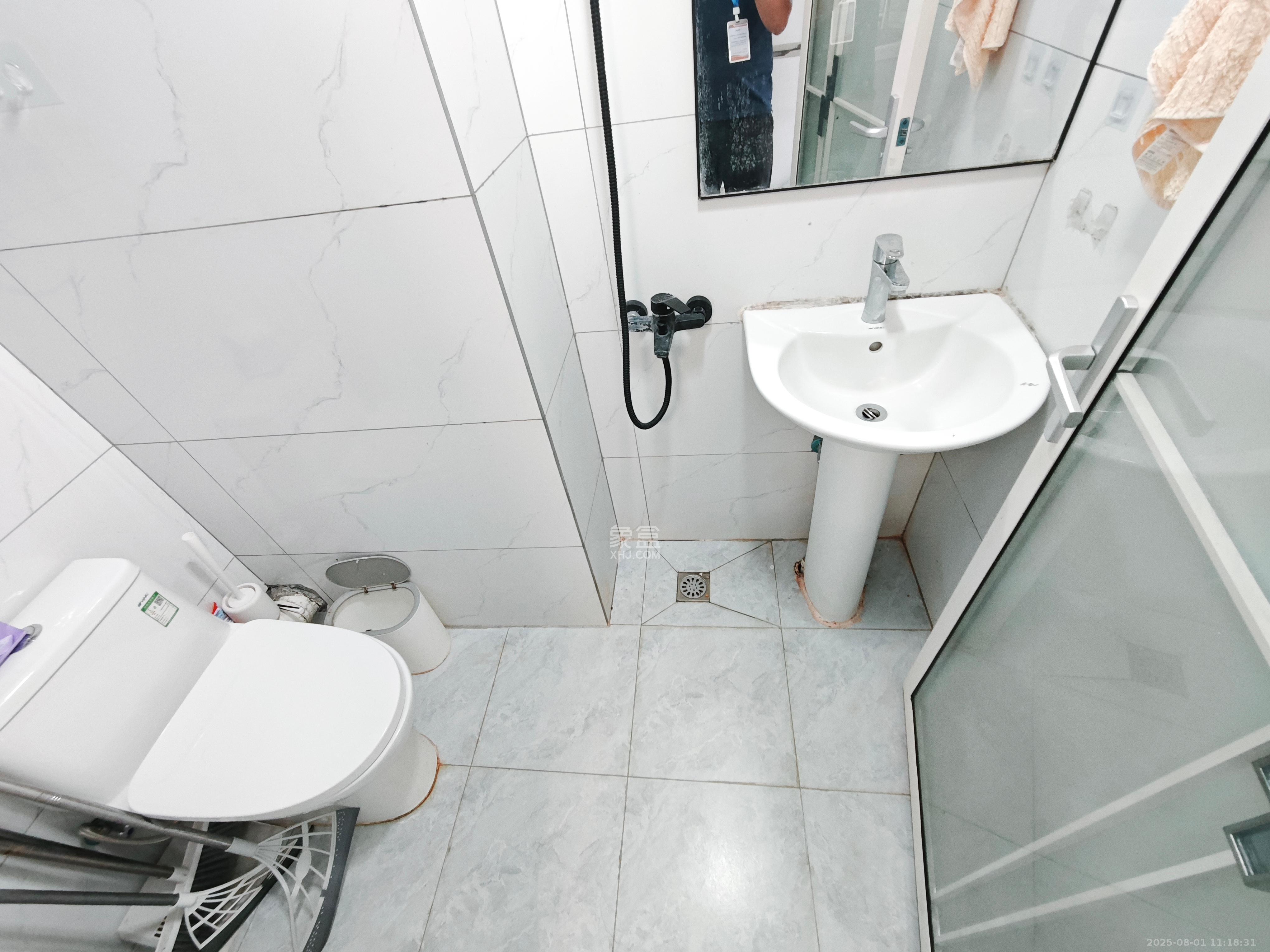 万科金色梦想B区  1室0厅0卫    1800.0元/月 万科金色梦想B区  1室0厅0卫    1800.0元/月室内图