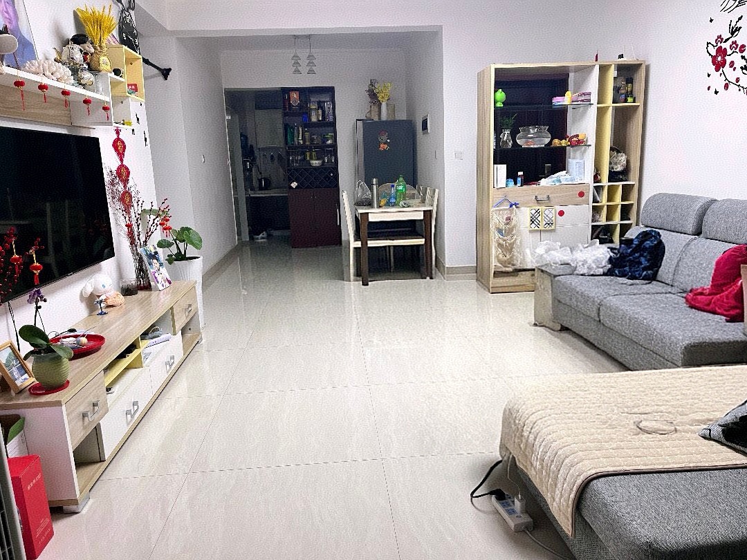 林农小区  3室2厅1卫   31.00万客厅