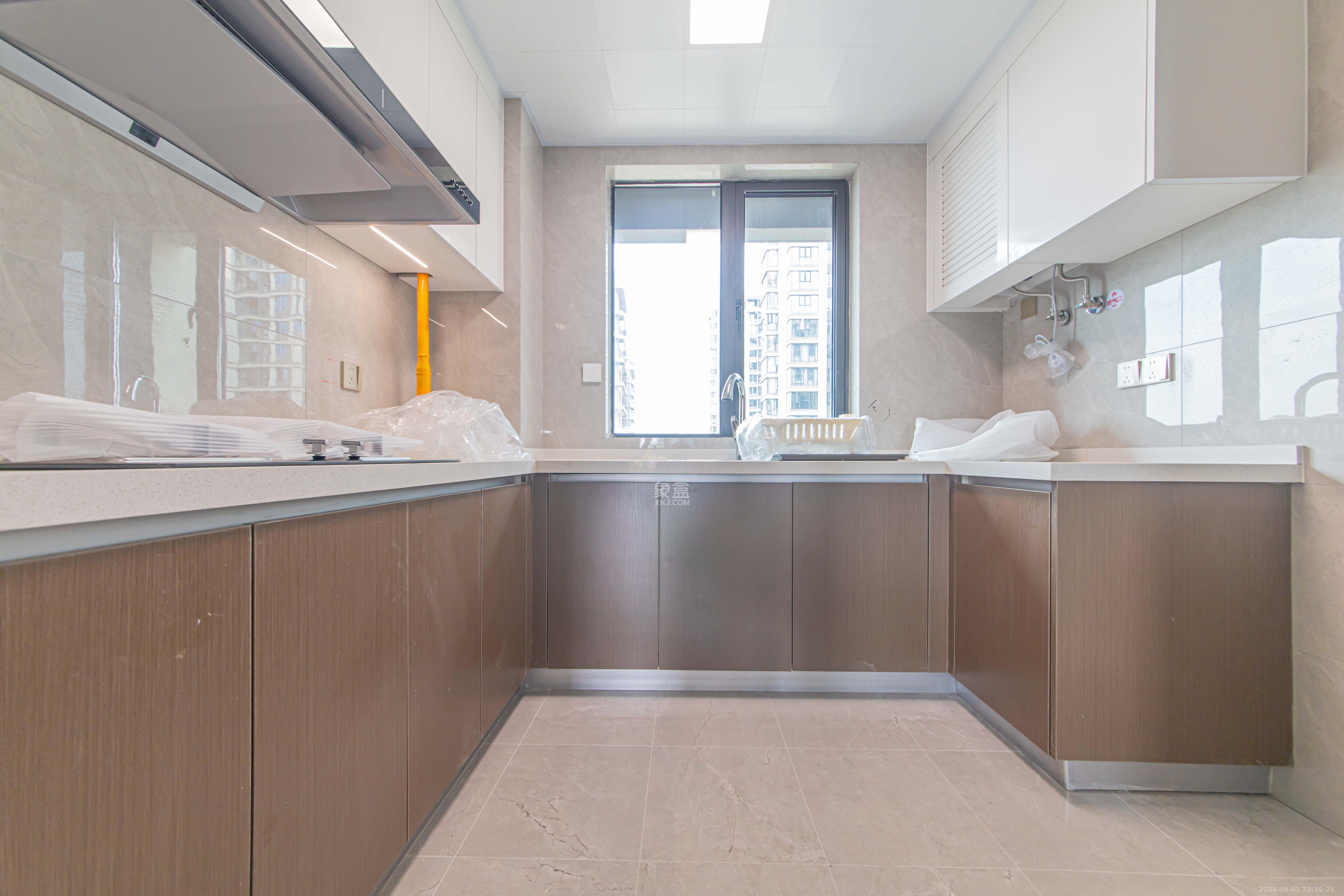 江悦和鸣  4室2厅2卫    215.0万 江悦和鸣  4室2厅2卫    215.0万厨房