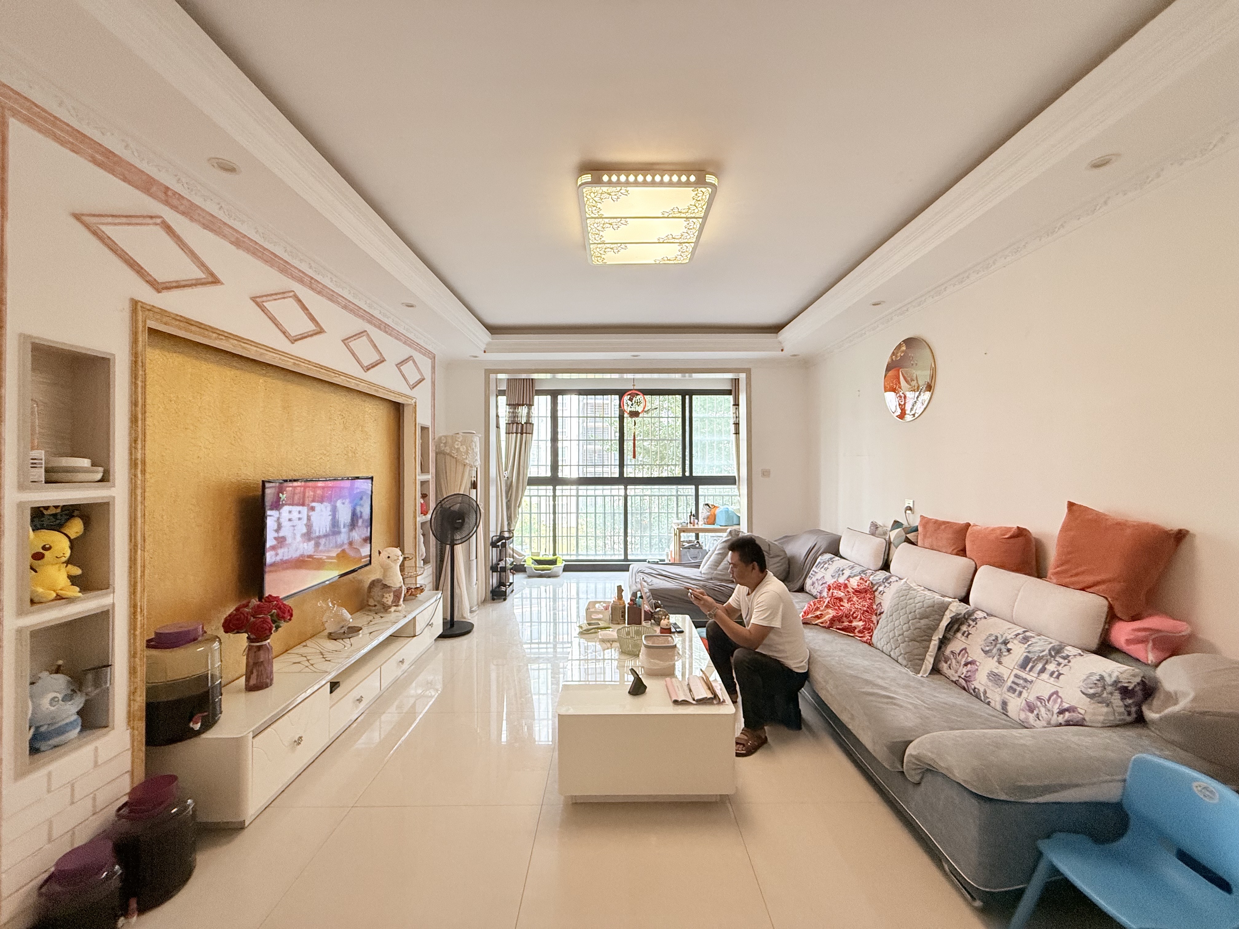 熙城春天 3室2厅2卫 66.8万 熙城春天 3室2厅2卫 66.8万客厅