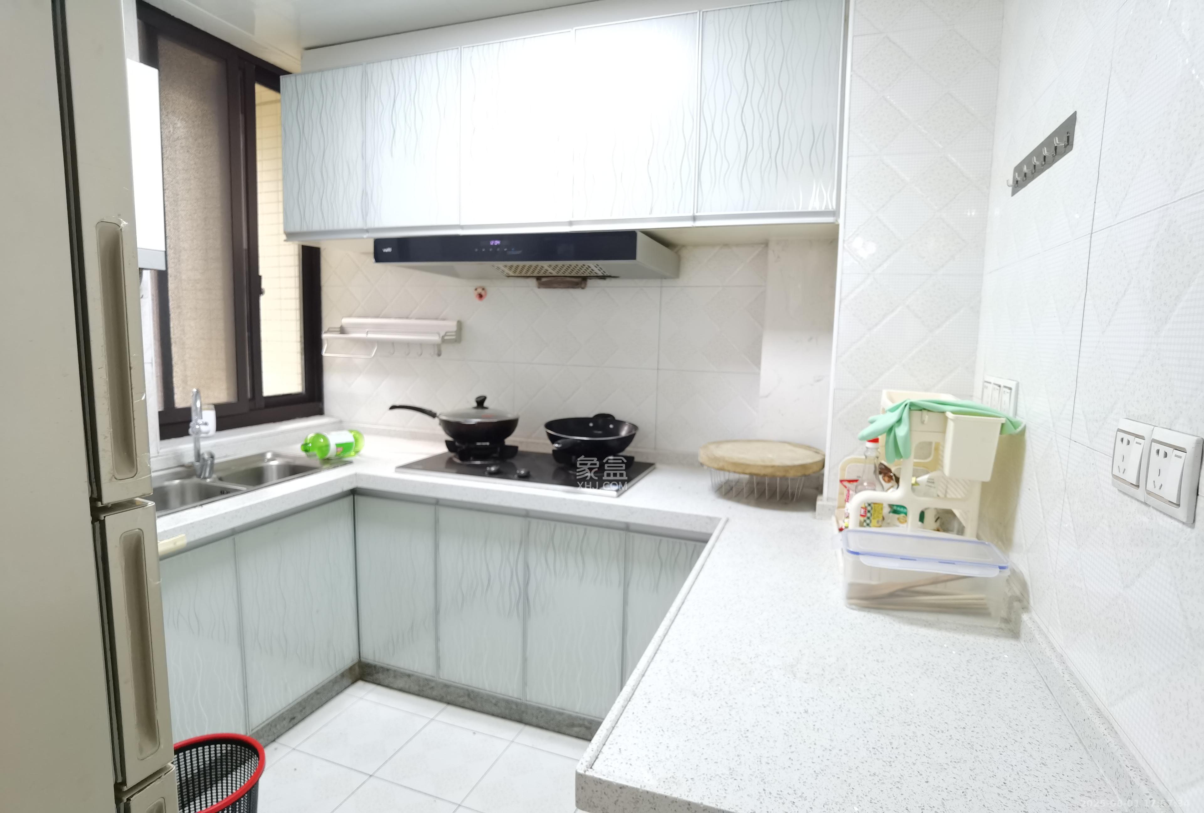 乾源国际  3室2厅1卫    2100.0元/月室内图