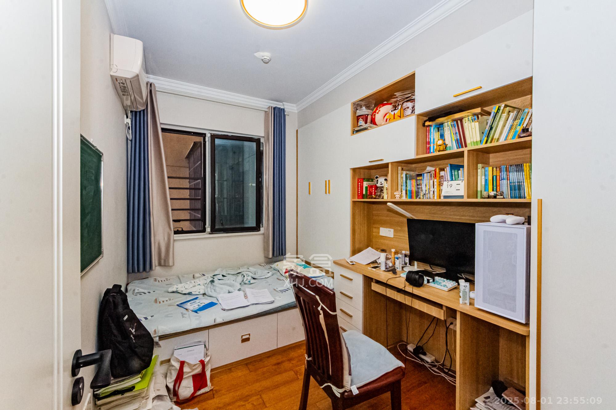 北辰三角洲C3区  3室2厅2卫    165.0万 北辰三角洲C3区  3室2厅2卫    165.0万卧室