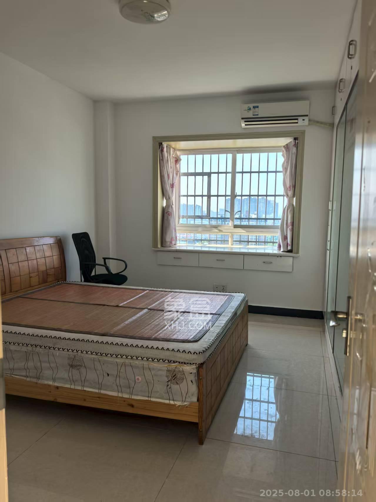 广场之星 3室2厅1卫 2000.0元/月 广场之星 3室2厅1卫 2000.0元/月室内图