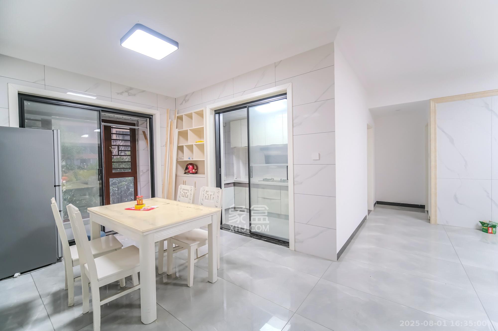 星雅美辰 3室2厅2卫 88.8万 星雅美辰 3室2厅2卫 88.8万客厅