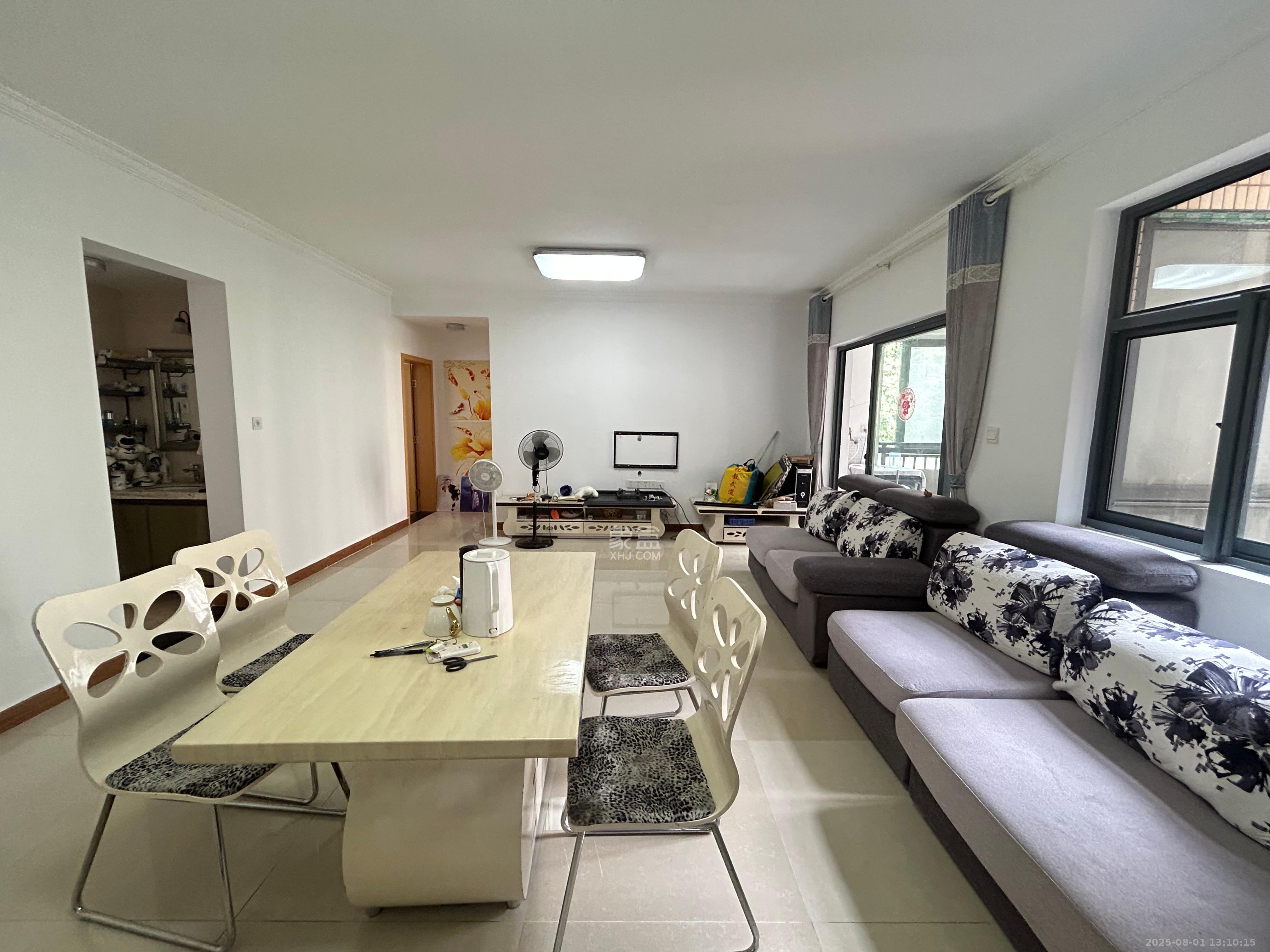 五矿紫湖香醍 4室2厅1卫 2300.0元/月 五矿紫湖香醍 4室2厅1卫 2300.0元/月室内图