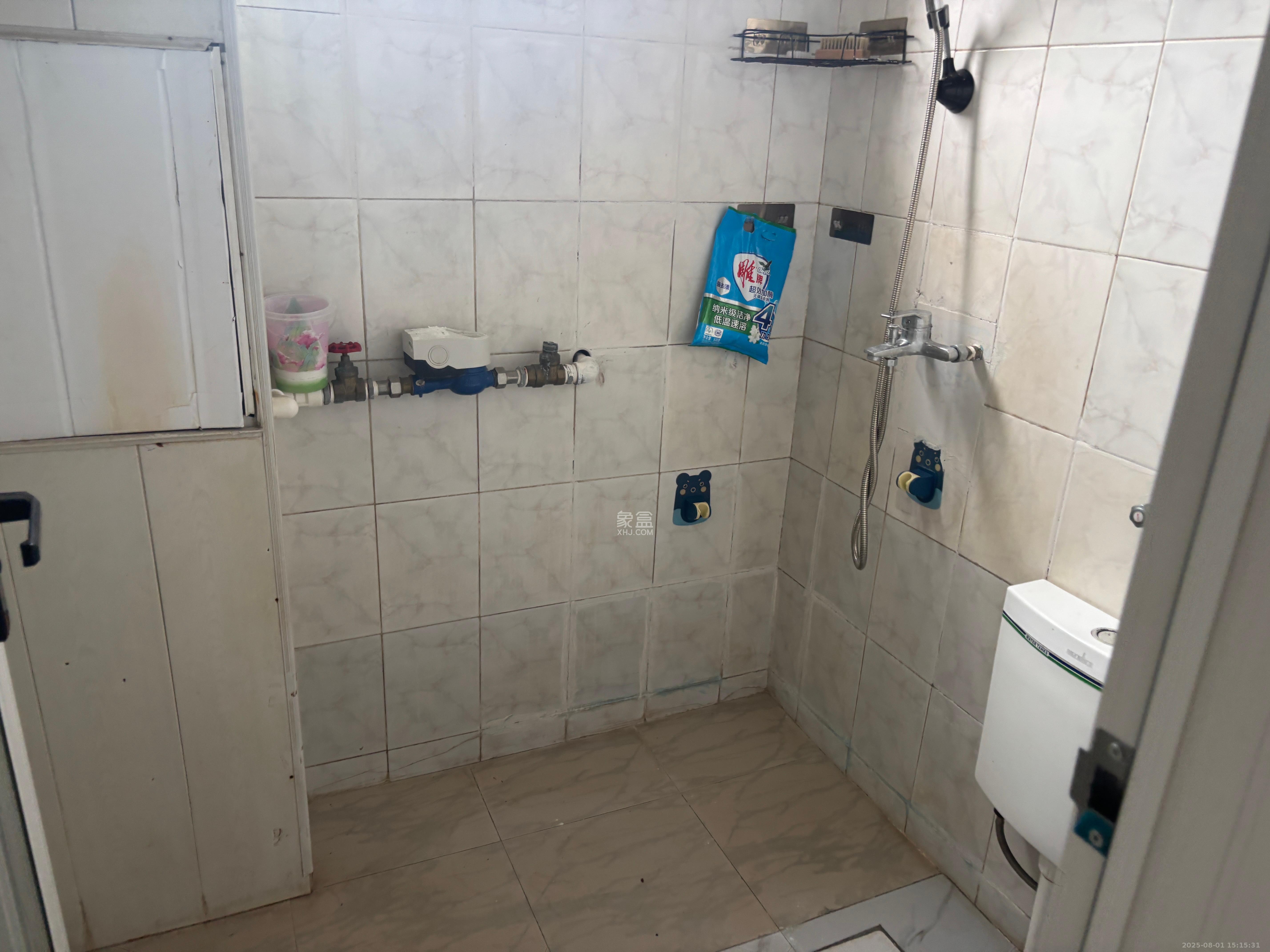 香樟路省委党校 3室2厅1卫 1600.0元/月 香樟路省委党校 3室2厅1卫 1600.0元/月室内图