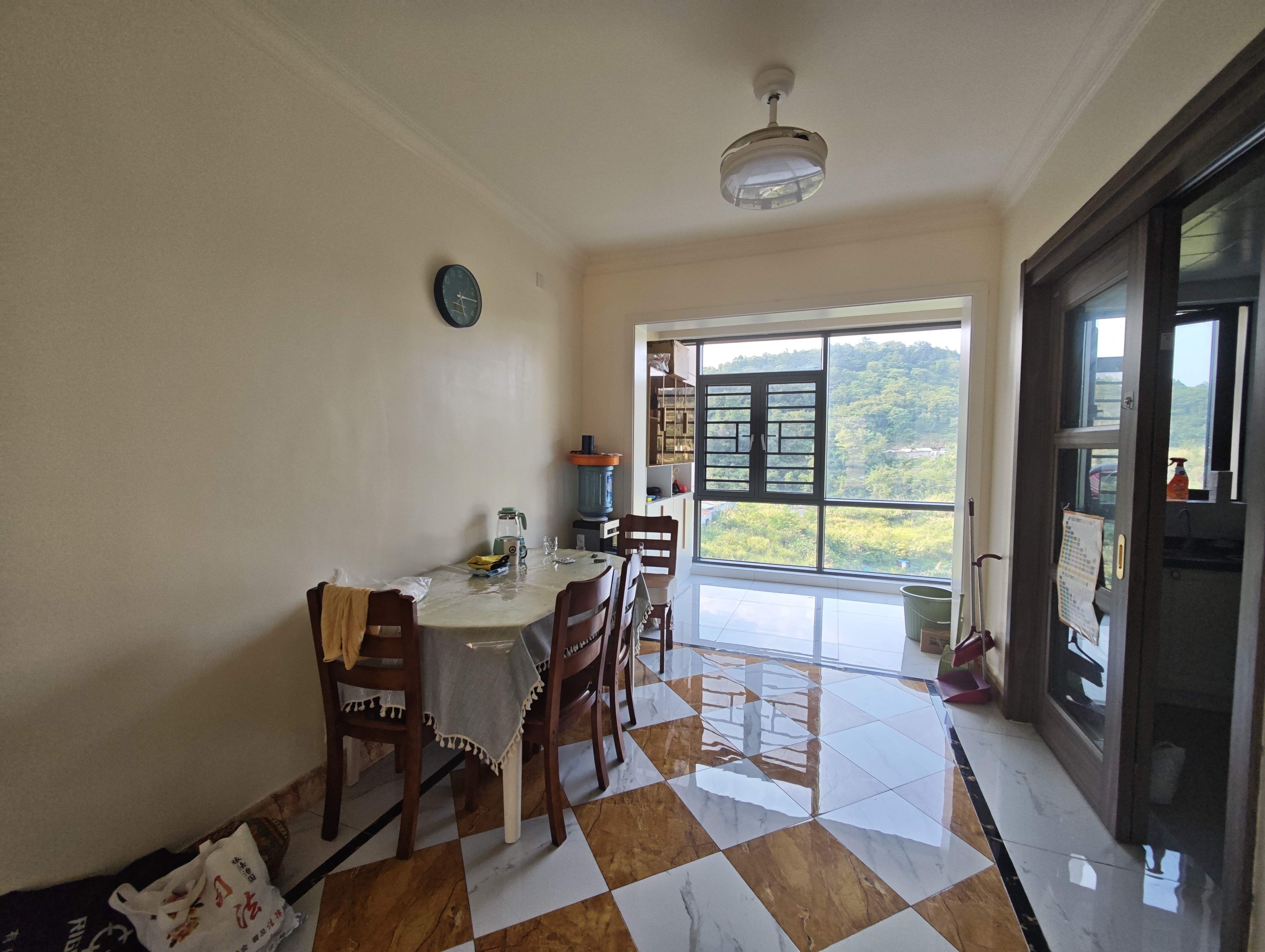 碧桂园豪园-二期 4室2厅2卫 2000.0元/月 碧桂园豪园-二期 4室2厅2卫 2000.0元/月室内图