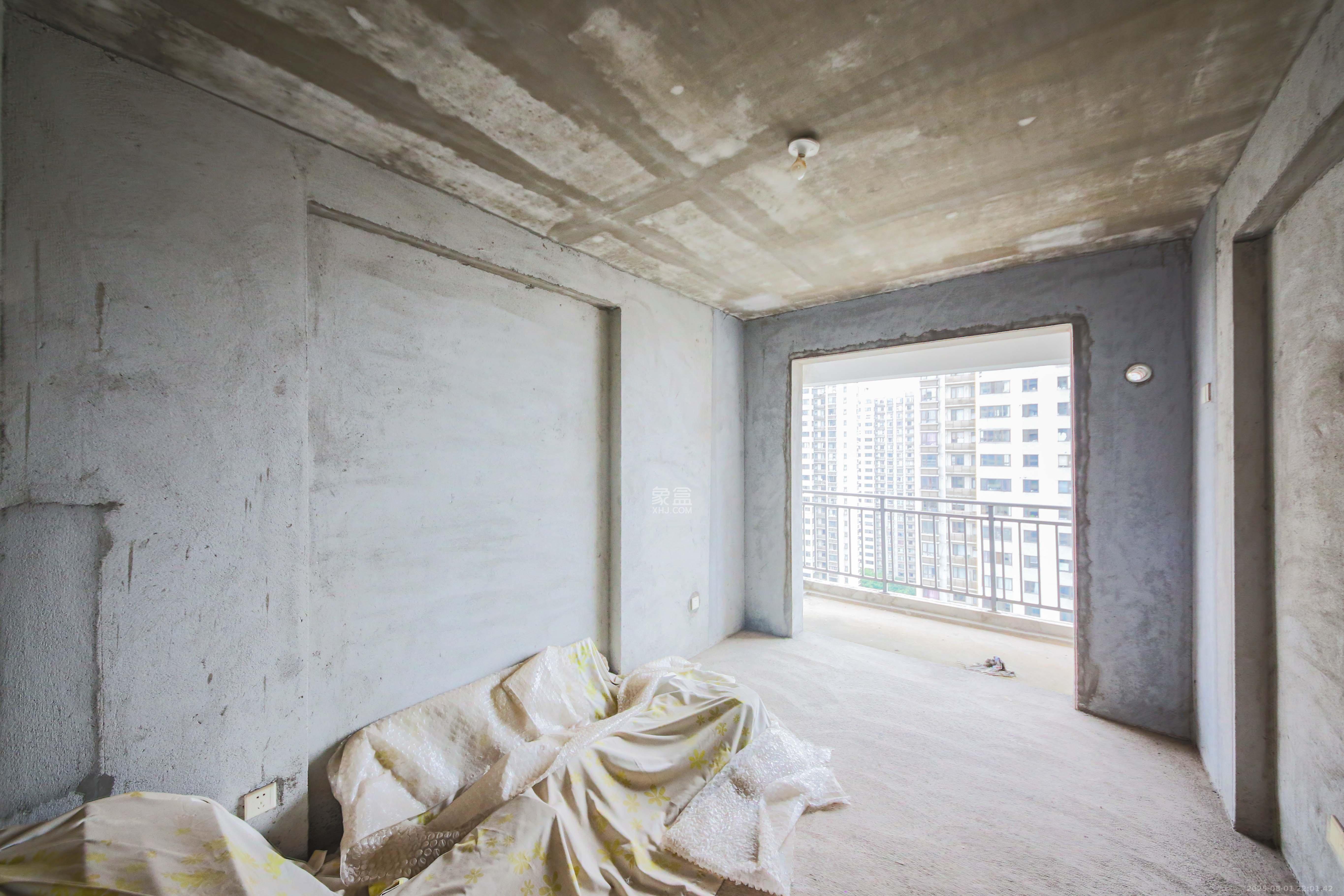 轻盐阳光CEO(轻盐雅苑)(轻奢时代)  3室2厅2卫    120.0万卧室