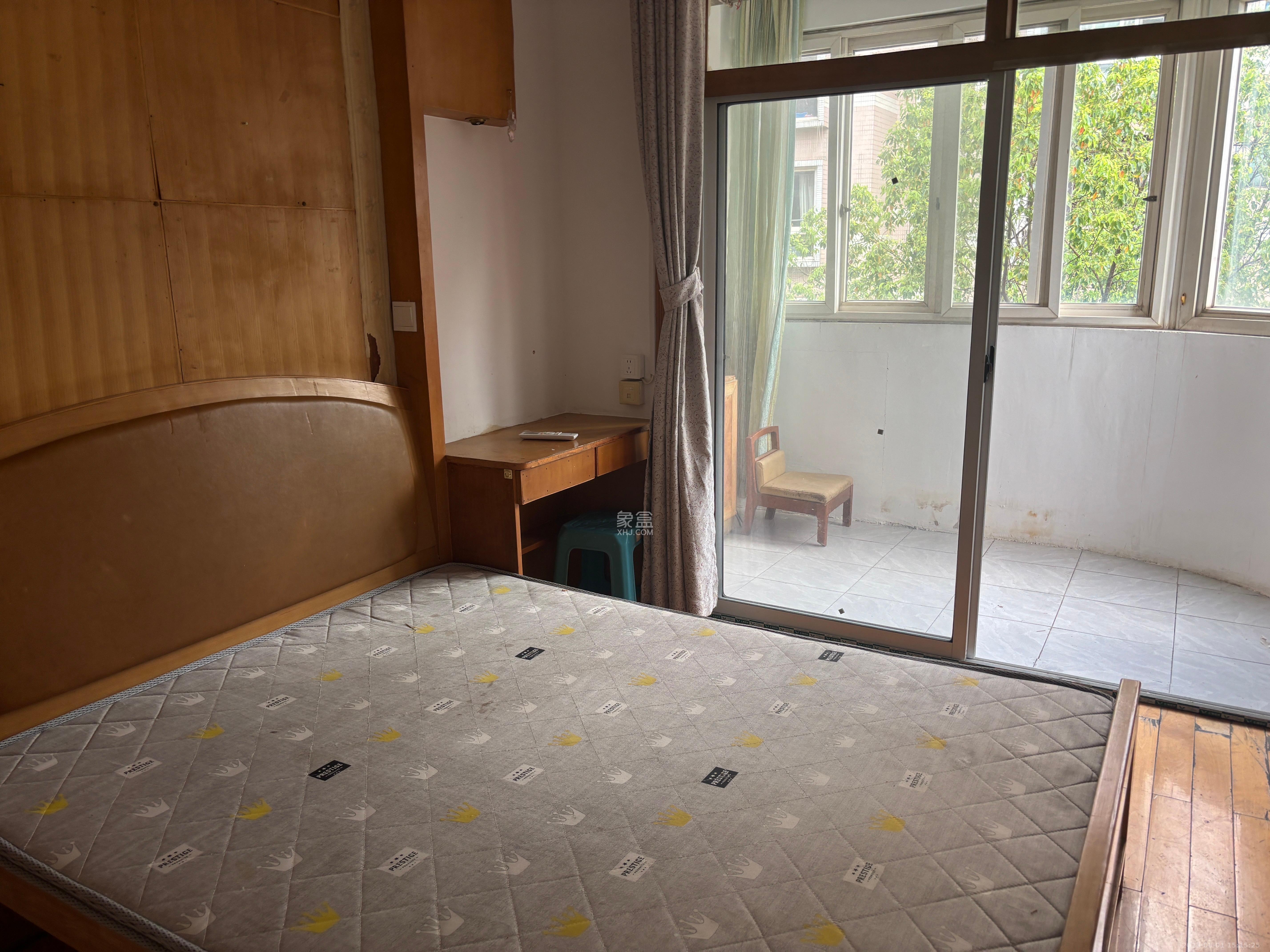 香樟路省委党校 3室2厅1卫 1600.0元/月 香樟路省委党校 3室2厅1卫 1600.0元/月室内图