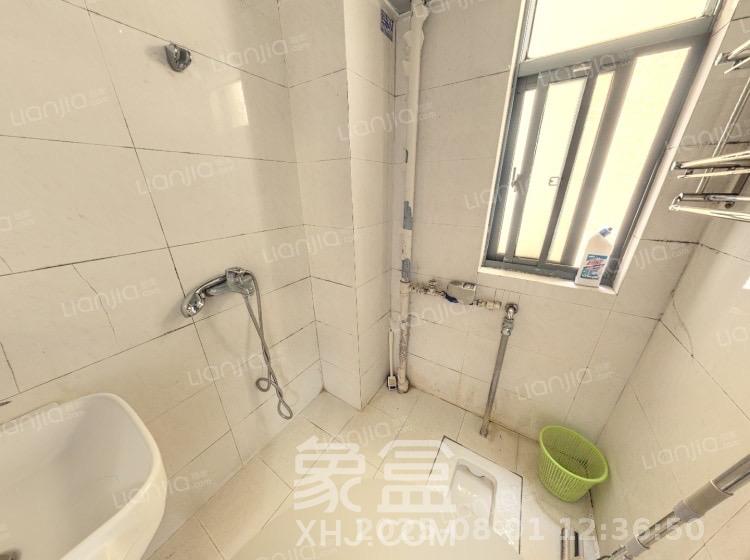 欧园  1室1厅1卫   1800.00元/月室内图