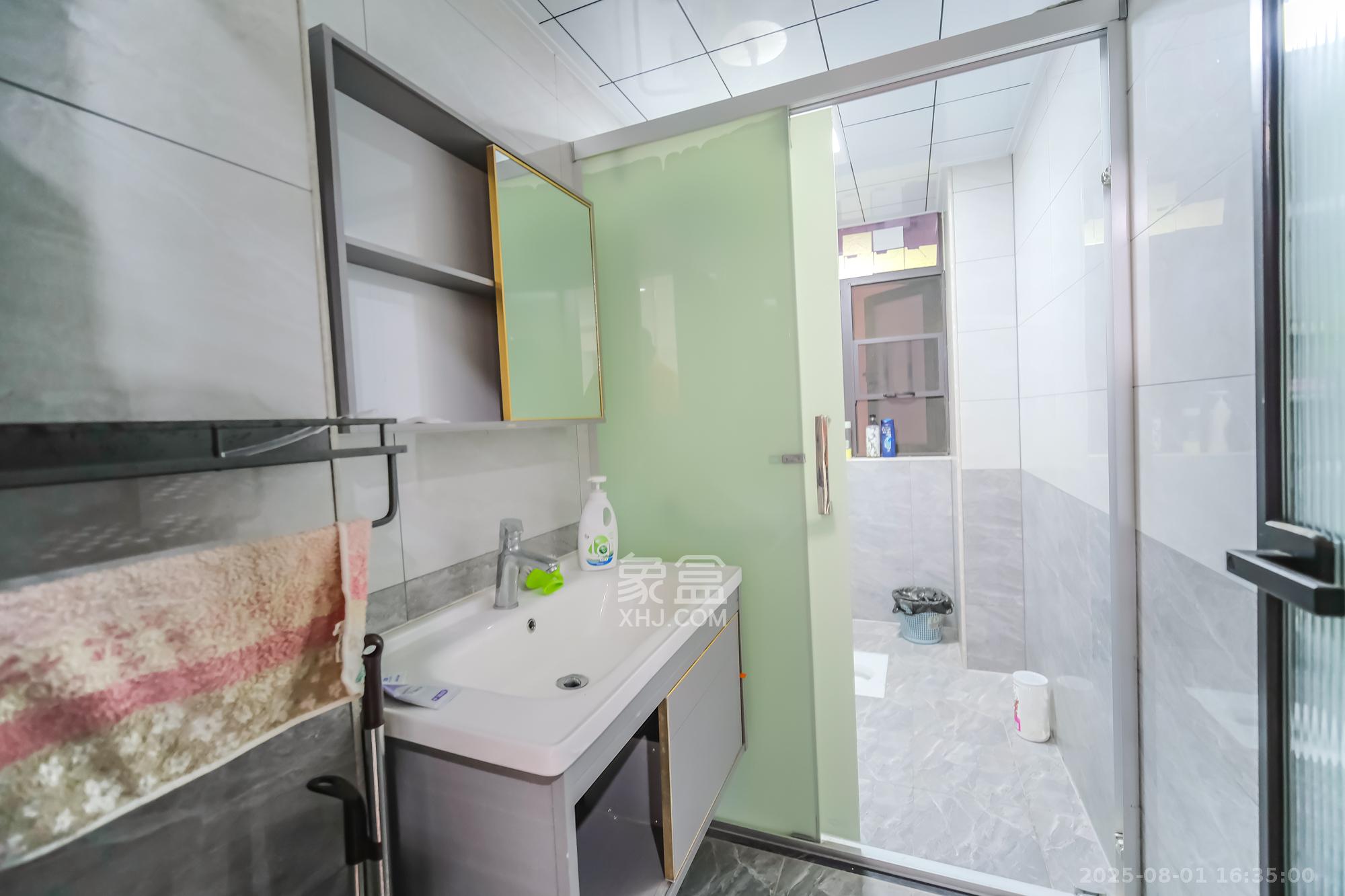 星雅美辰 3室2厅2卫 88.8万 星雅美辰 3室2厅2卫 88.8万卫生间