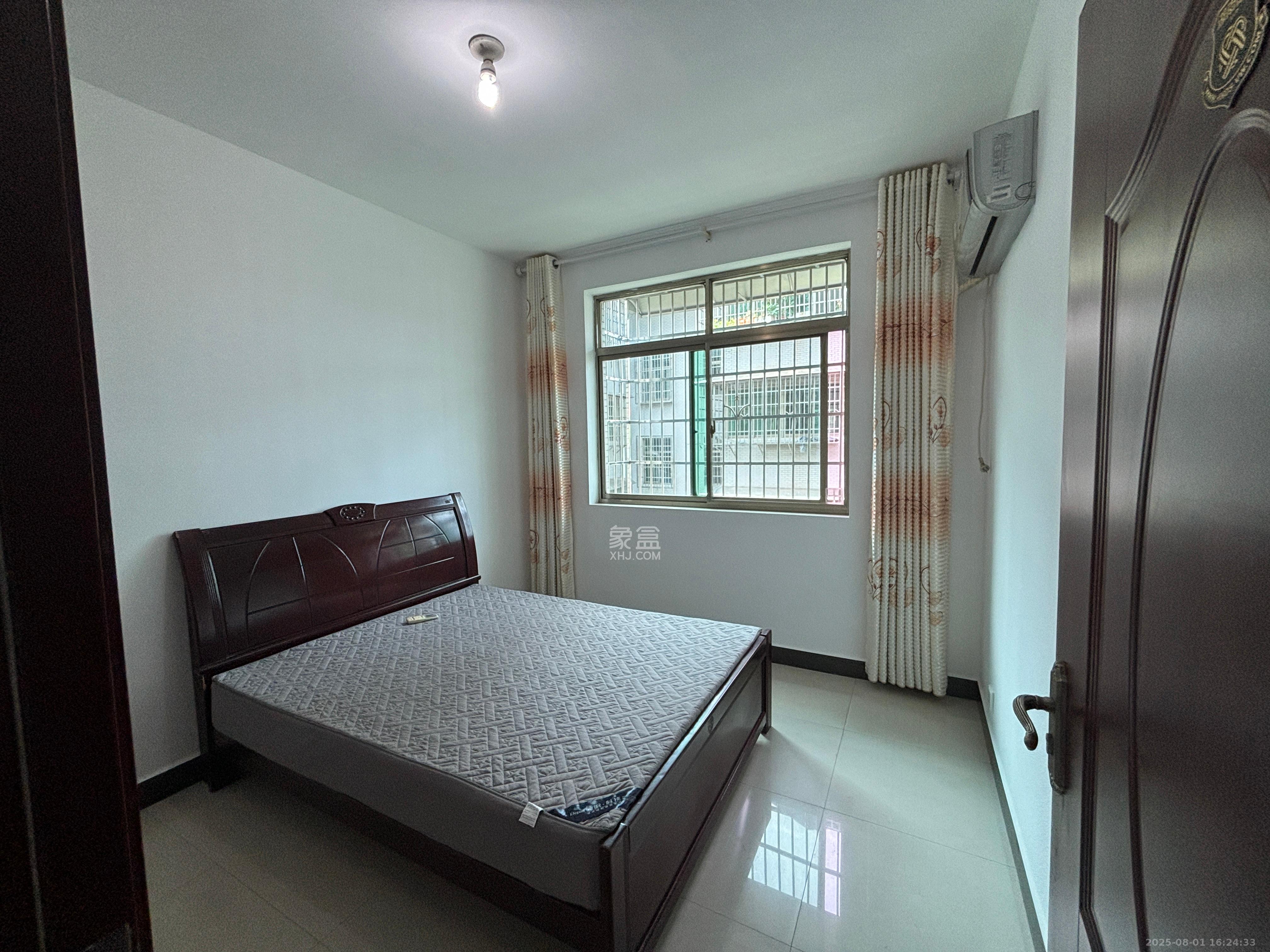 金桂小区一期  3室1厅1卫    1600.0元/月室内图