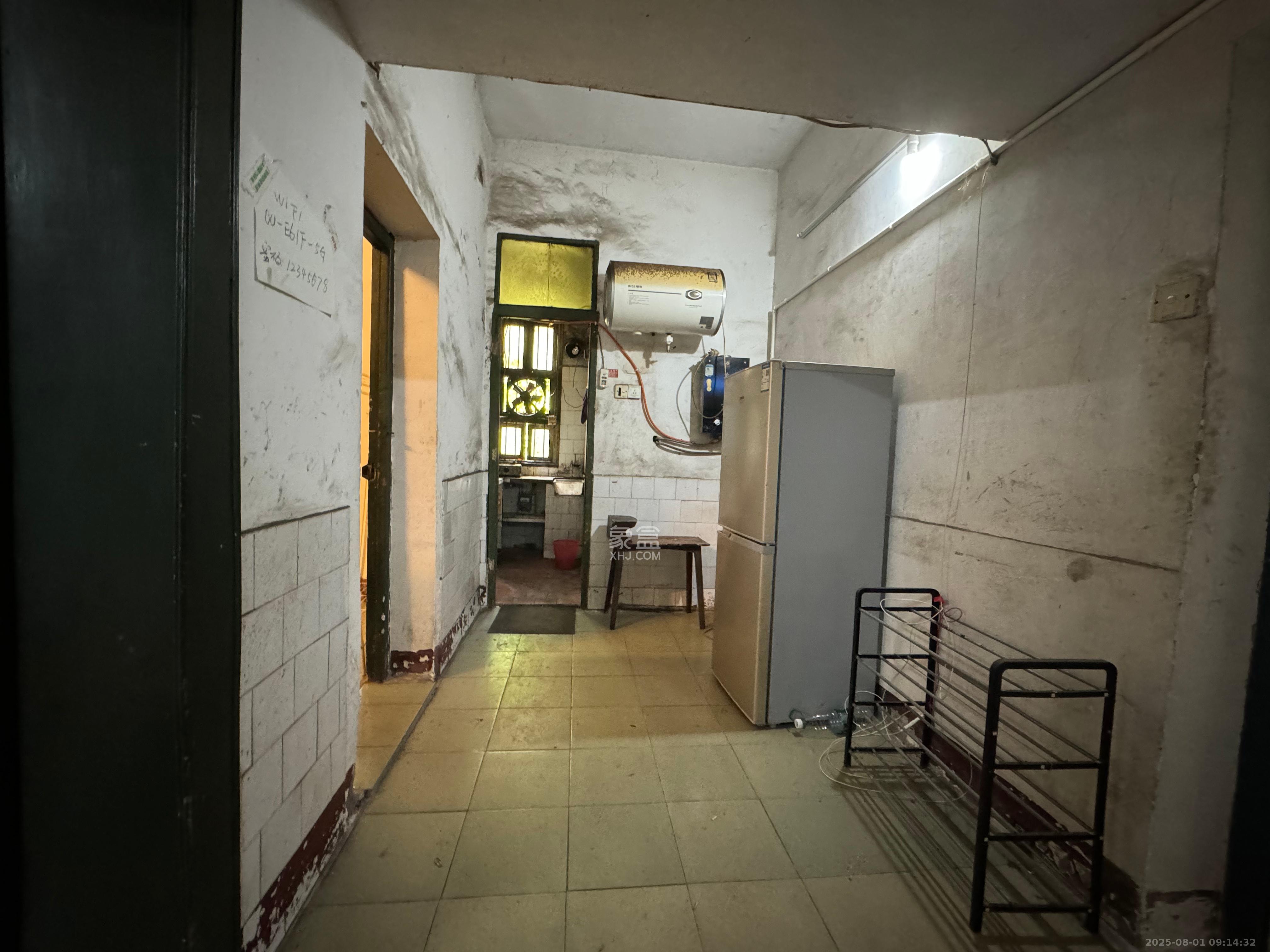 四星客车厂(四星小区) 3室1厅1卫 1100.0元/月 四星客车厂(四星小区) 3室1厅1卫 1100.0元/月室内图