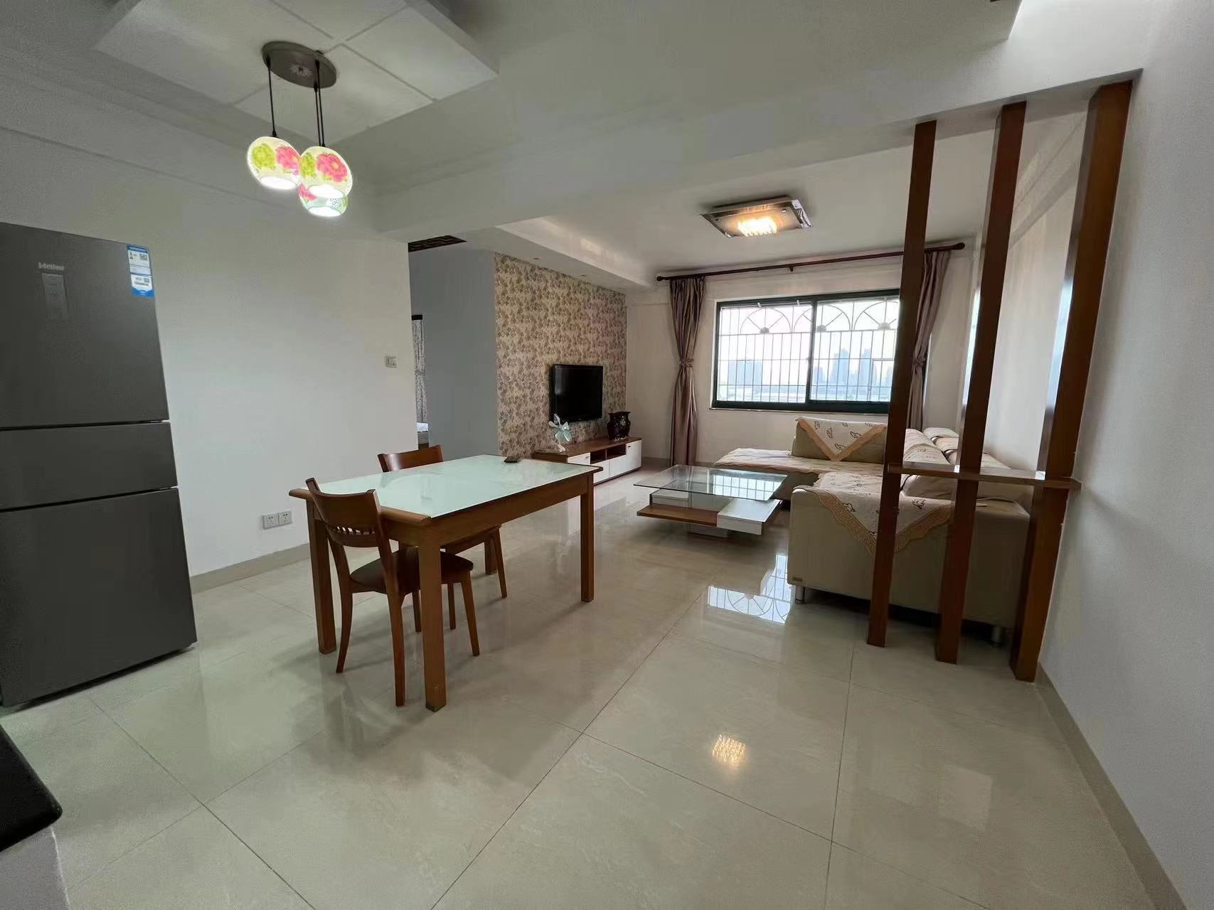 京江花园 3室2厅2卫 2600.0元/月 京江花园 3室2厅2卫 2600.0元/月室内图