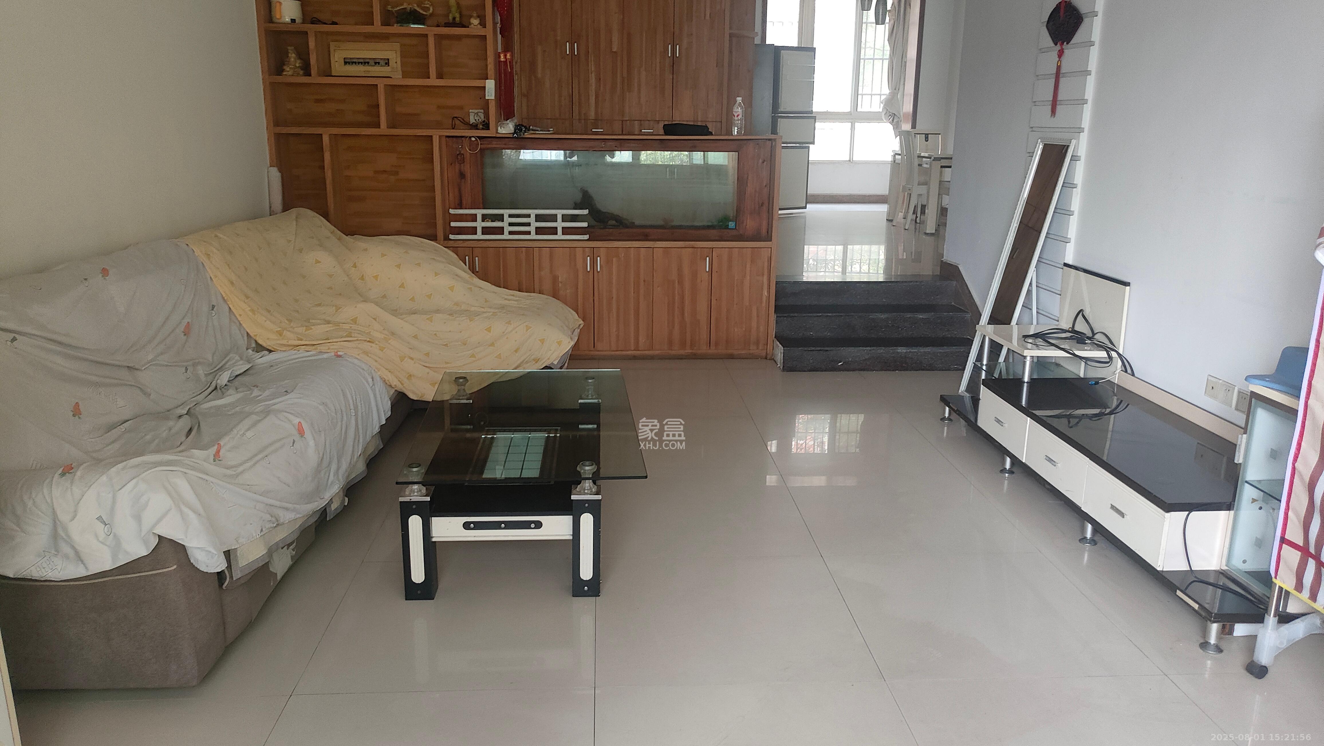 山水人家三期 3室2厅2卫 1800.0元/月 山水人家三期 3室2厅2卫 1800.0元/月室内图