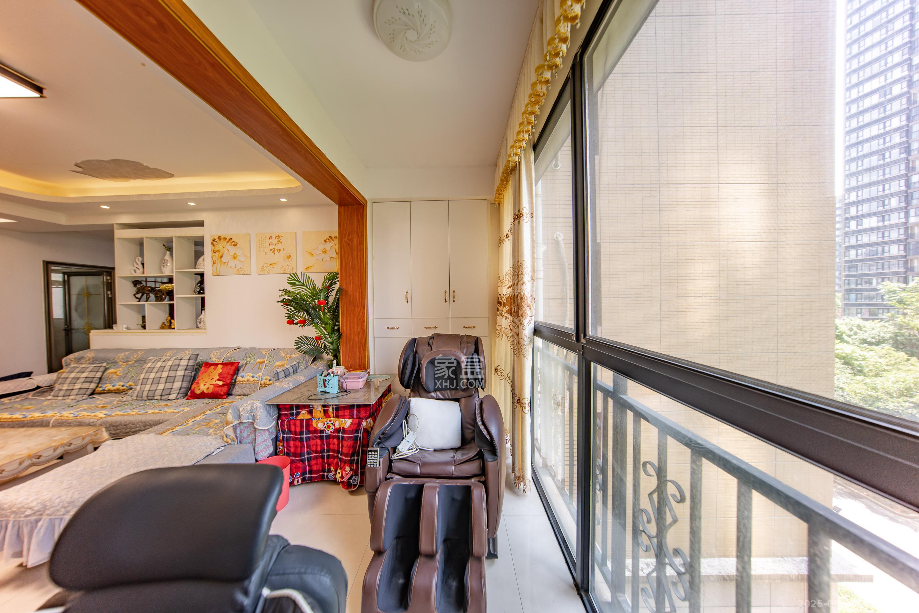 金鼎公园尚 3室2厅2卫 82.8万 金鼎公园尚 3室2厅2卫 82.8万阳台