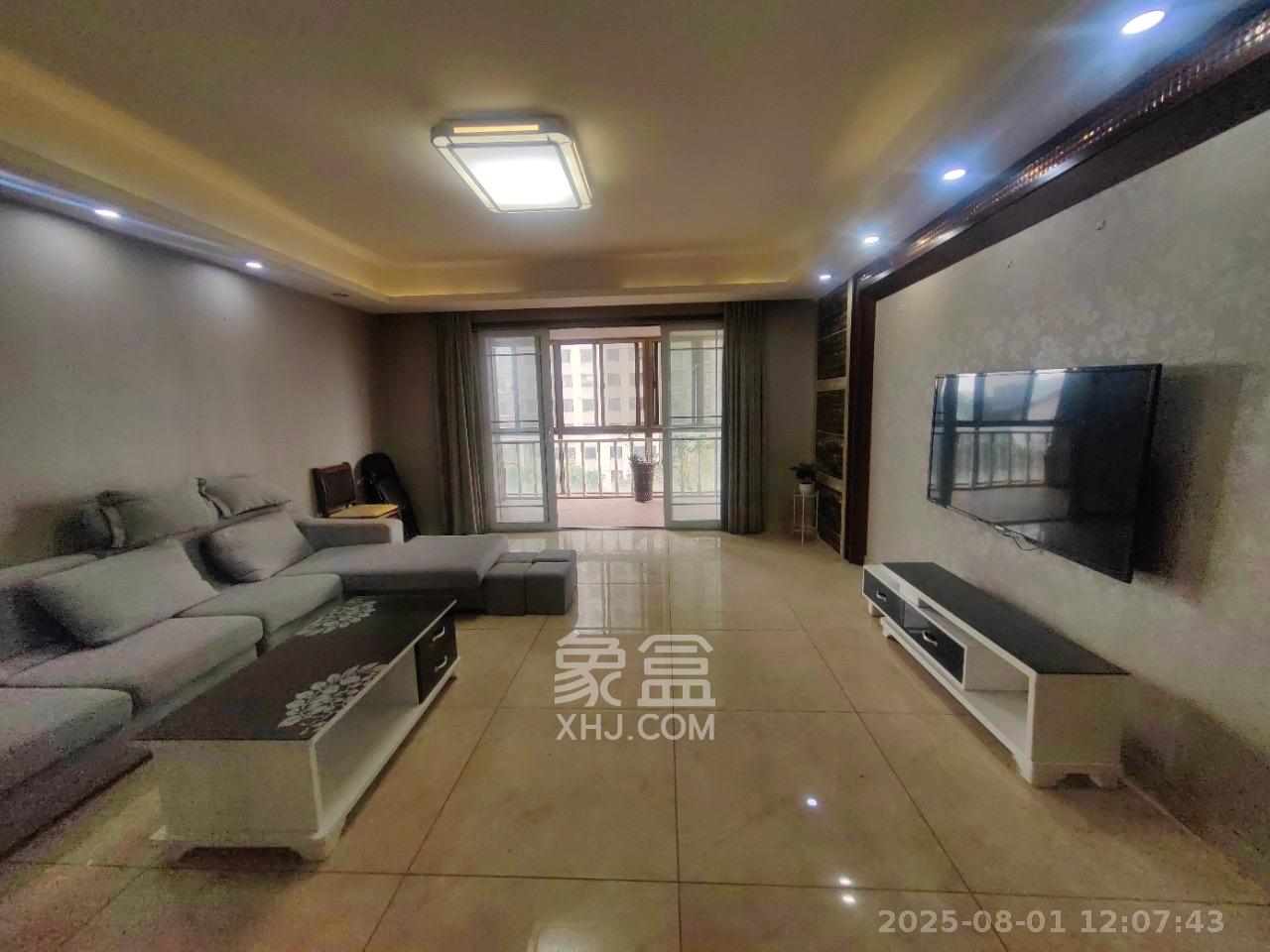 和馨佳园 4室2厅3卫 4000.0元/月 和馨佳园 4室2厅3卫 4000.0元/月室内图