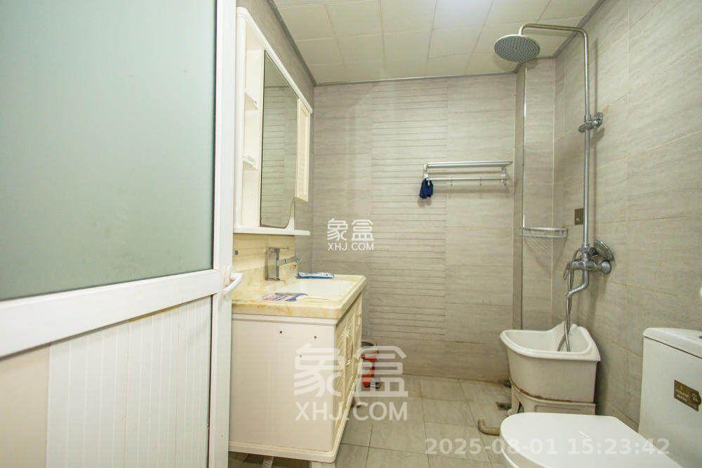 景上鑫苑  4室2厅1卫    2400.0元/月室内图