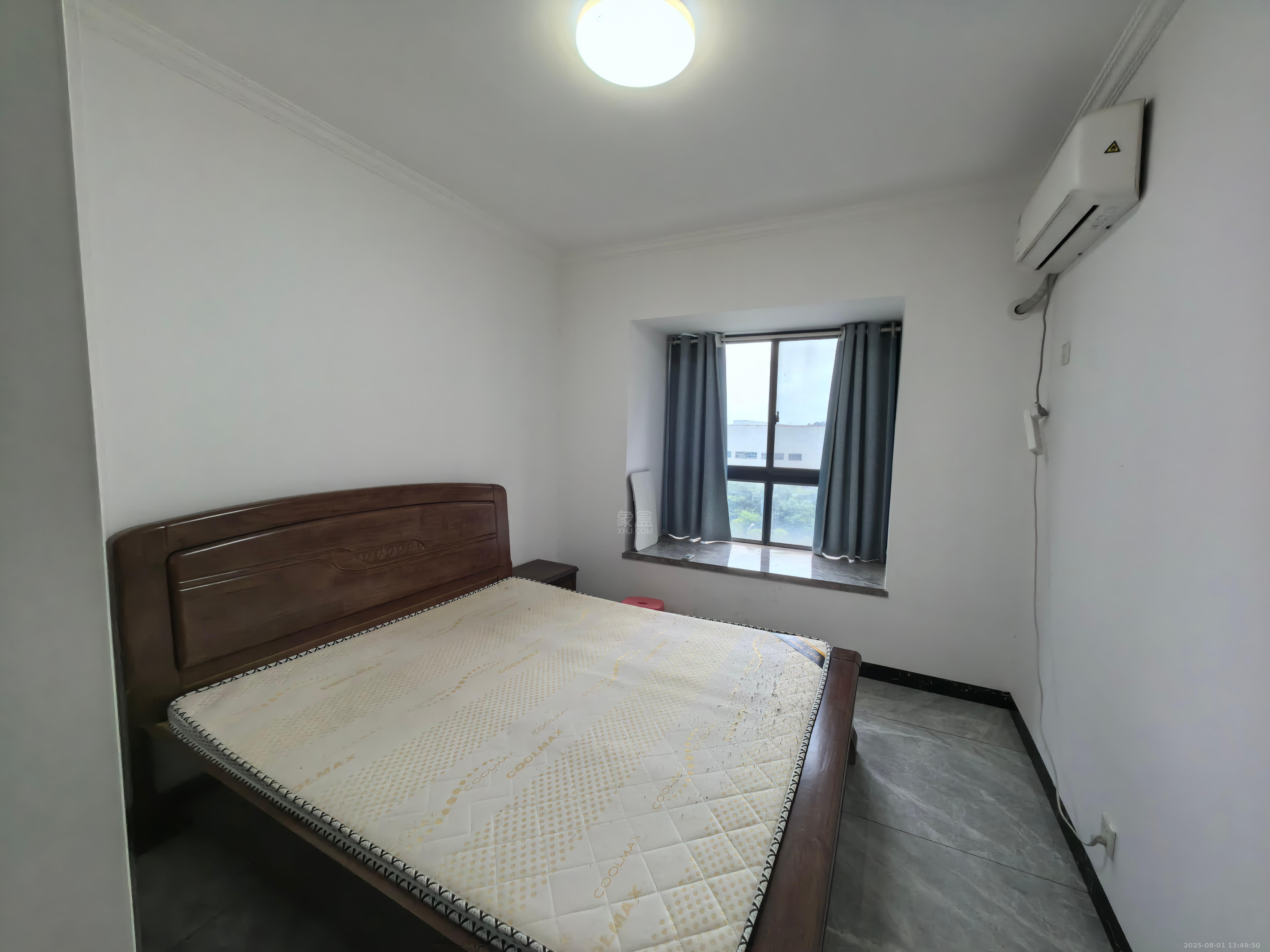 新明B安置小区  4室2厅2卫   1900.00元/月室内图