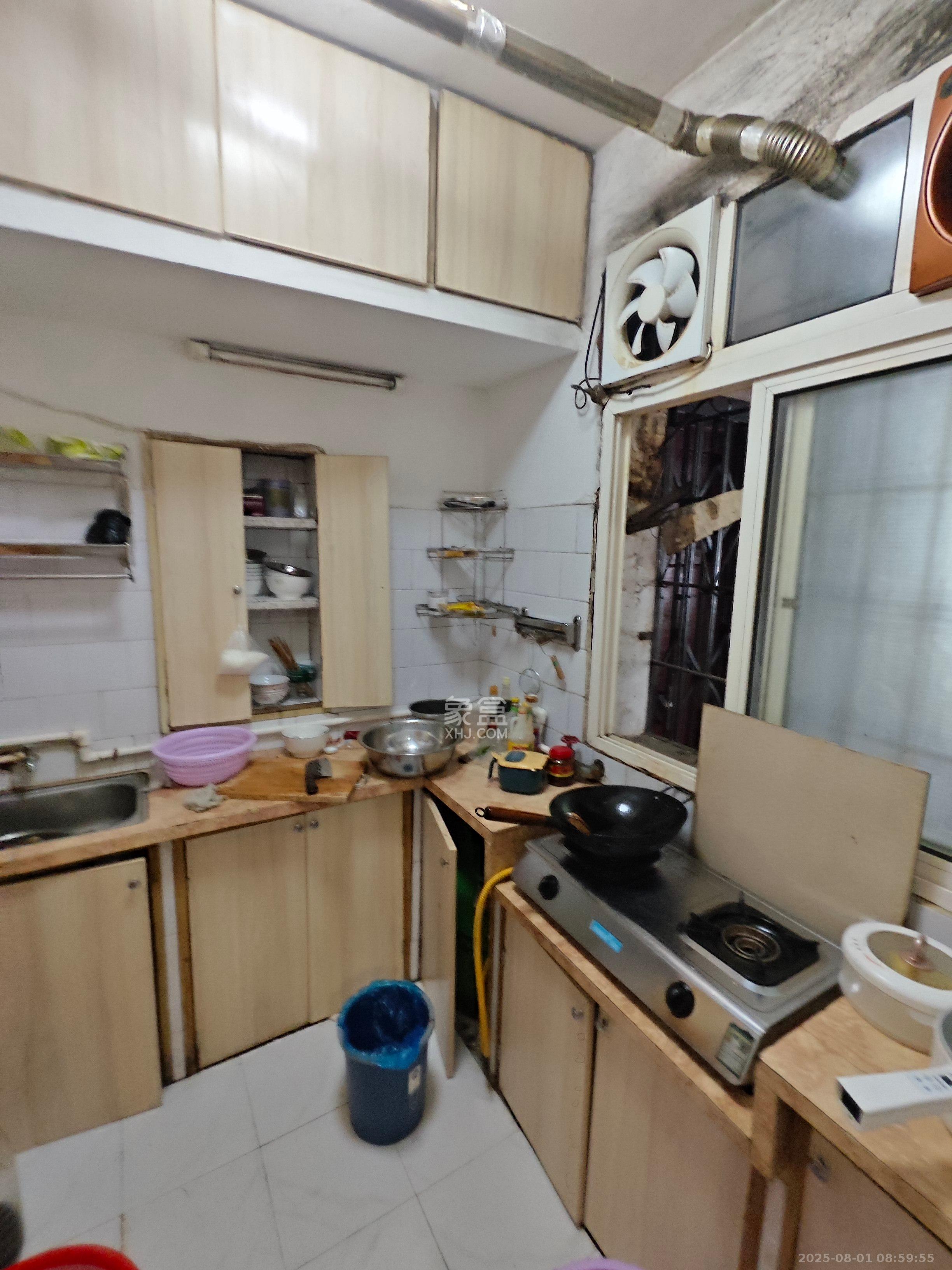 通泰街散盘  2室1厅1卫   1700.00元/月室内图