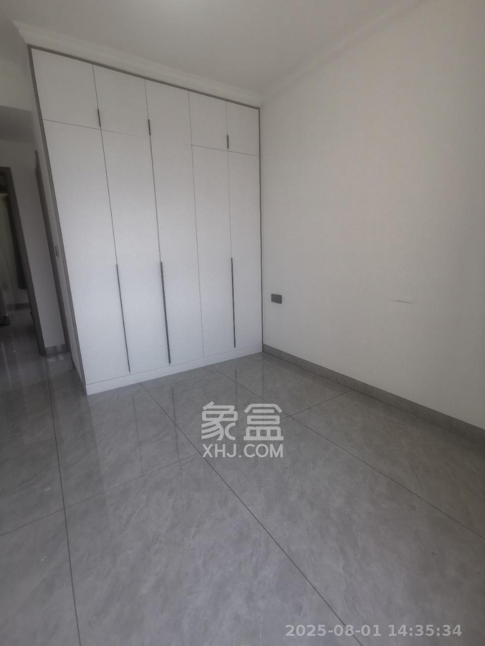 星发东宸花园  3室2厅2卫    2200.0元/月室内图