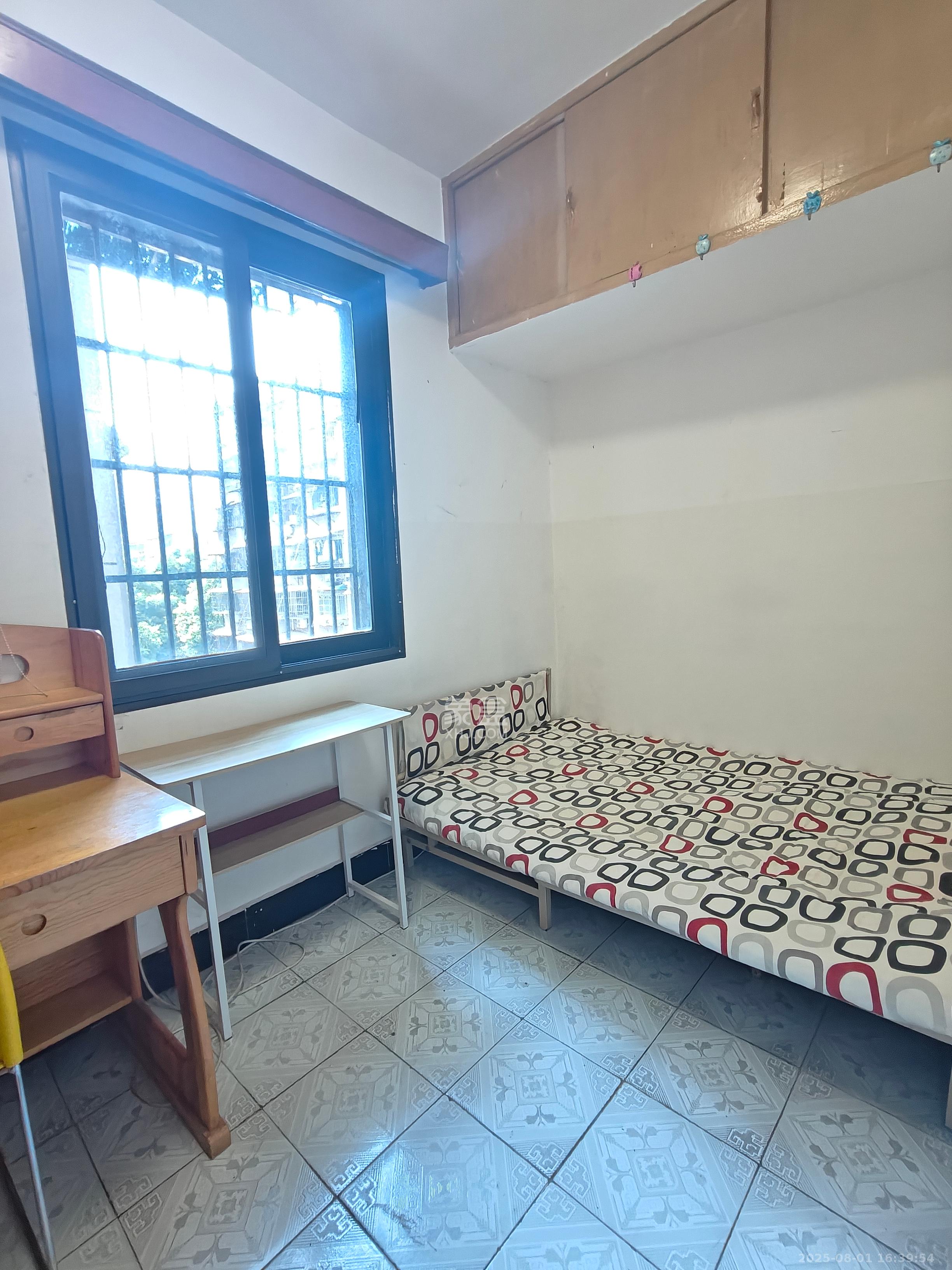 解放东路建行宿舍  3室1厅1卫    2500.0元/月室内图