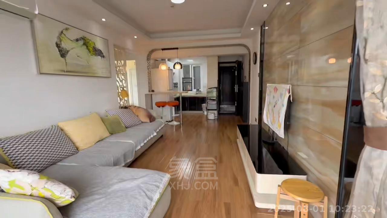 美的城三期  2室2厅1卫    1800.0元/月室内图