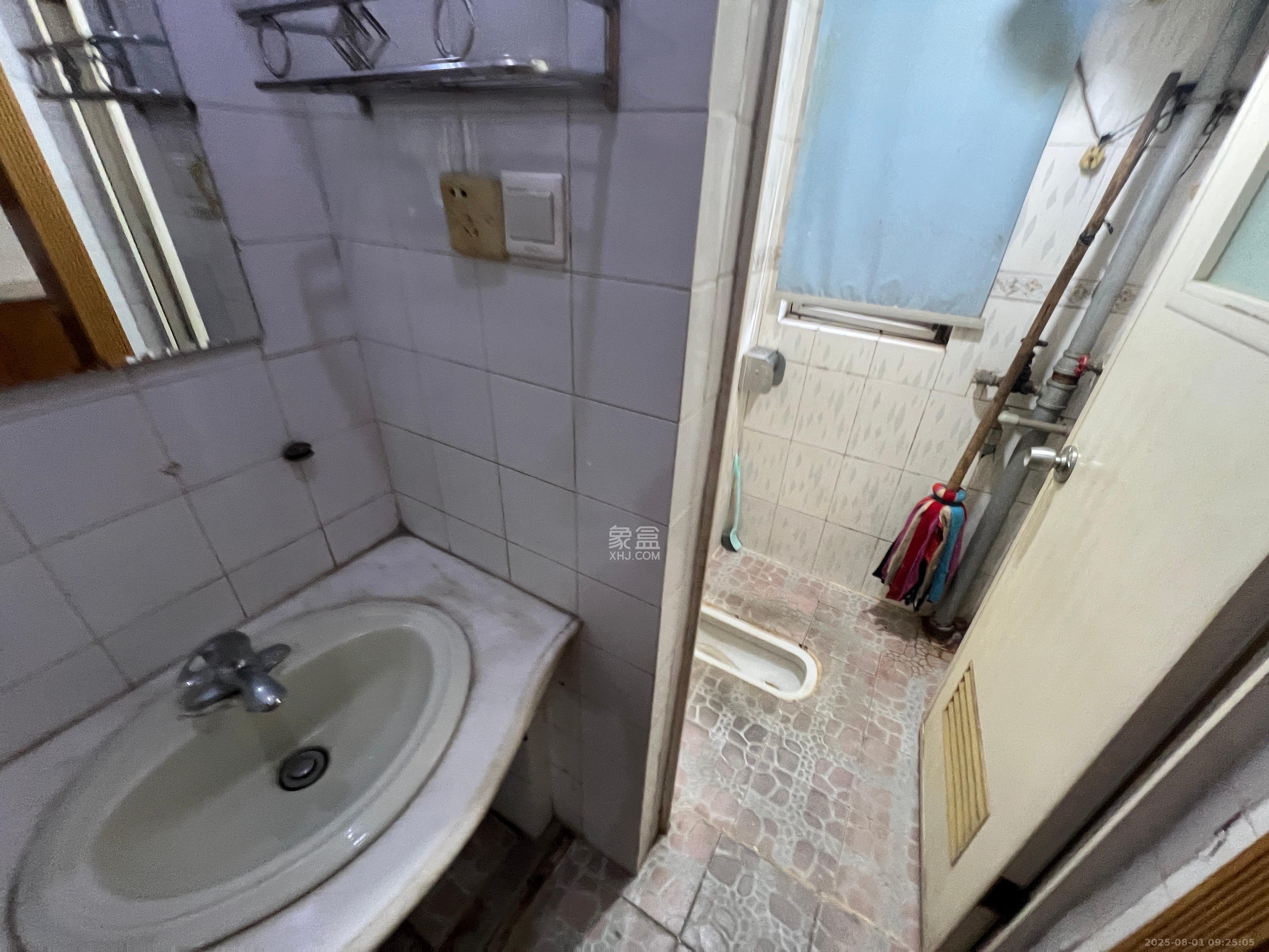 长沙理工大学侯家塘校区教职工宿舍  2室1厅1卫    1900.0元/月室内图