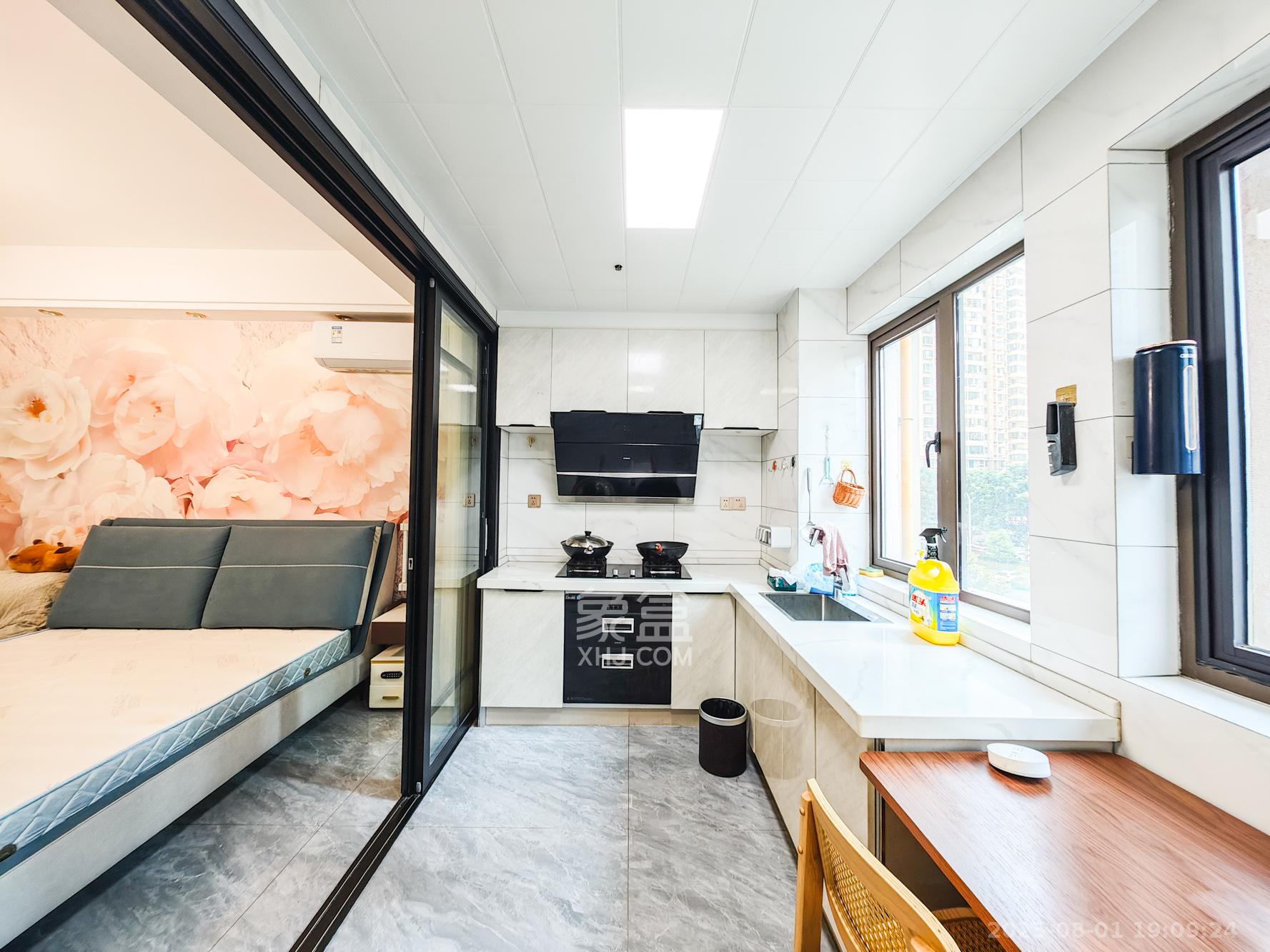 福晟钱隆国际（晟冉景苑）  1室1厅1卫    38.8万阳台