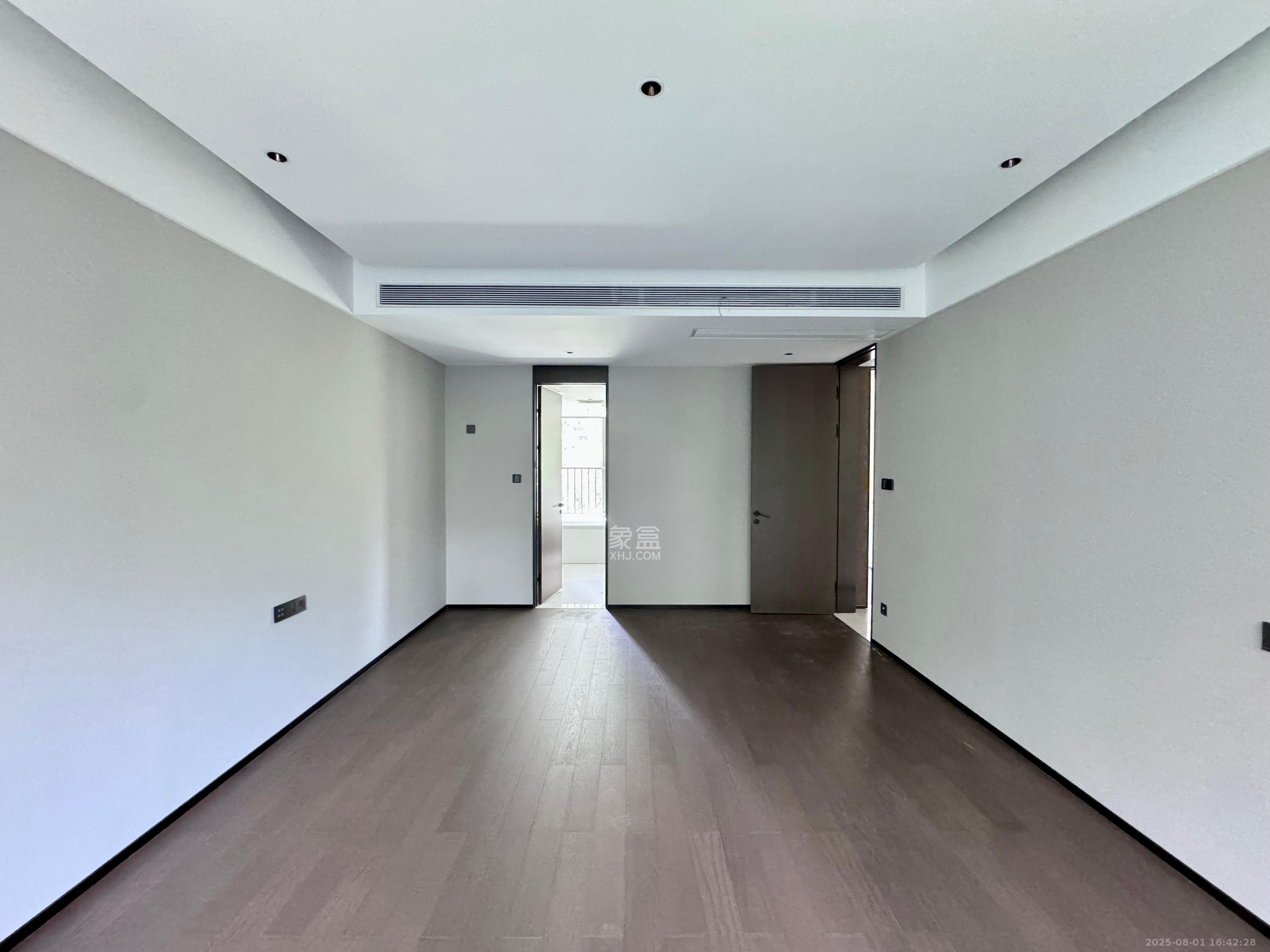 中海阅湘台  4室2厅3卫    11000.0元/月 中海阅湘台  4室2厅3卫    11000.0元/月室内图