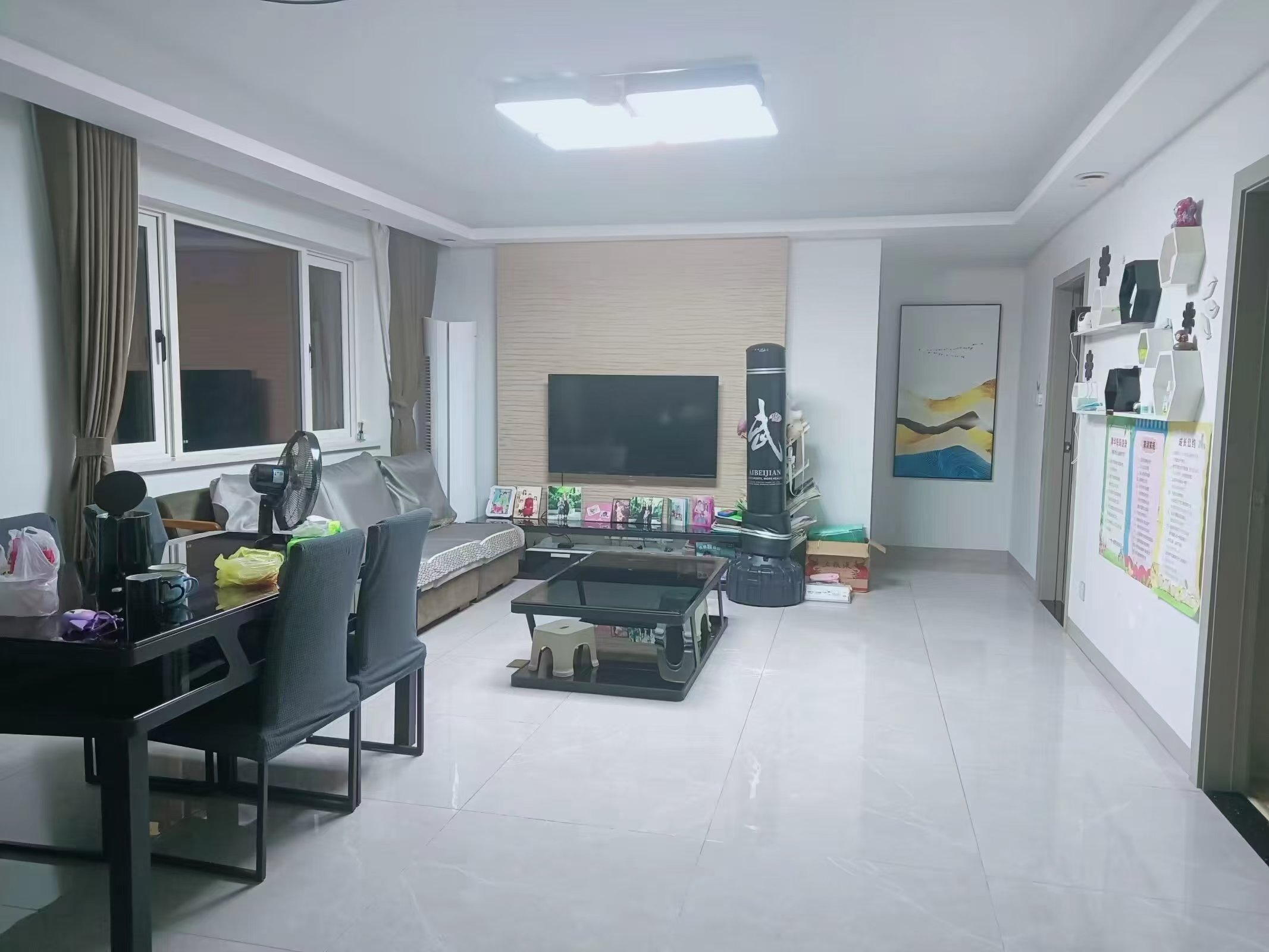 碧桂园梓山府 4室2厅2卫 2600.0元/月 碧桂园梓山府 4室2厅2卫 2600.0元/月室内图