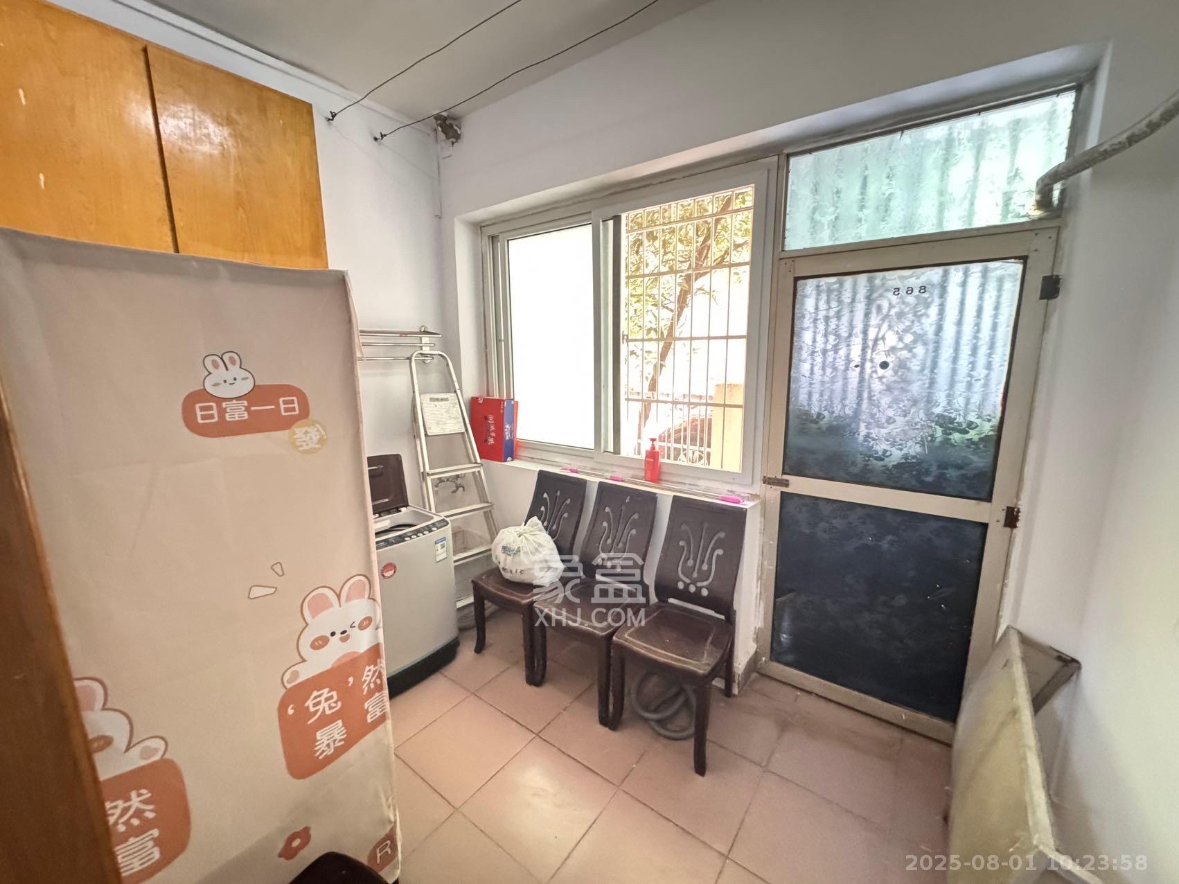 省文化厅宿舍(文物局)/湖南省书法院  3室1厅1卫    2200.0元/月 省文化厅宿舍(文物局)/湖南省书法院  3室1厅1卫    2200.0元/月室内图