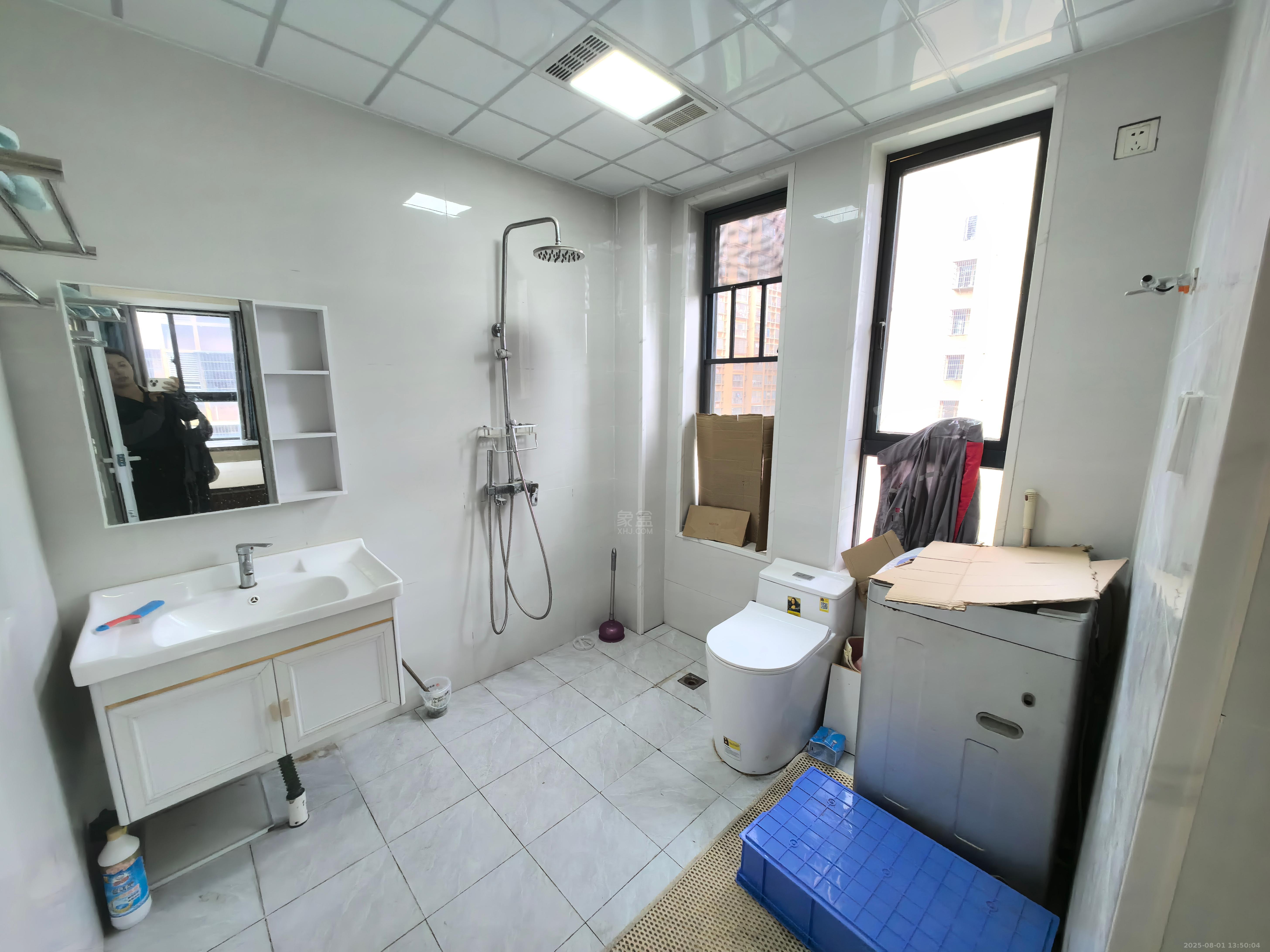 新明B安置小区 4室2厅2卫 1900.0元/月 新明B安置小区 4室2厅2卫 1900.0元/月室内图