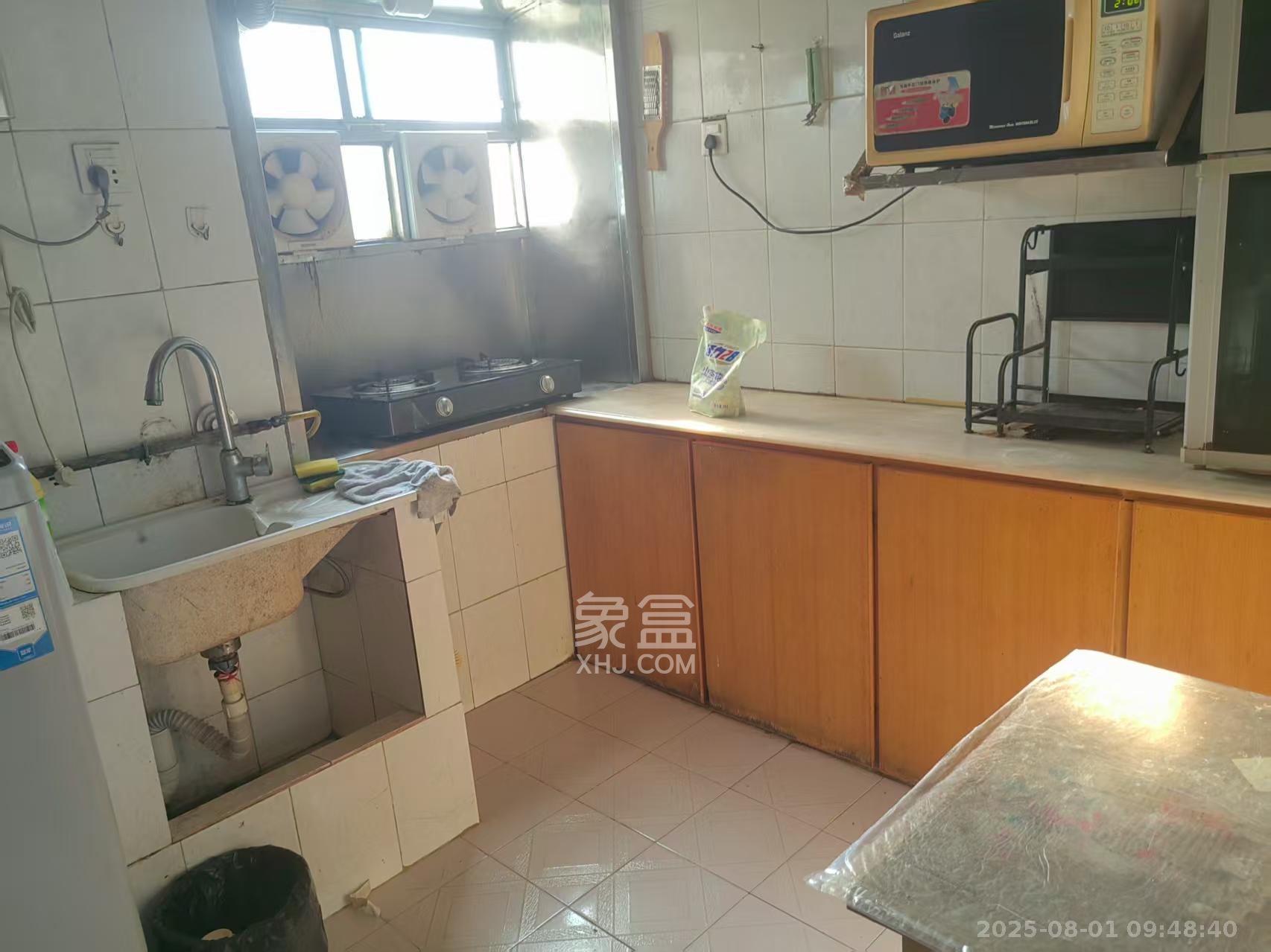 省政府五所 3室1厅1卫 2500.0元/月 省政府五所 3室1厅1卫 2500.0元/月室内图