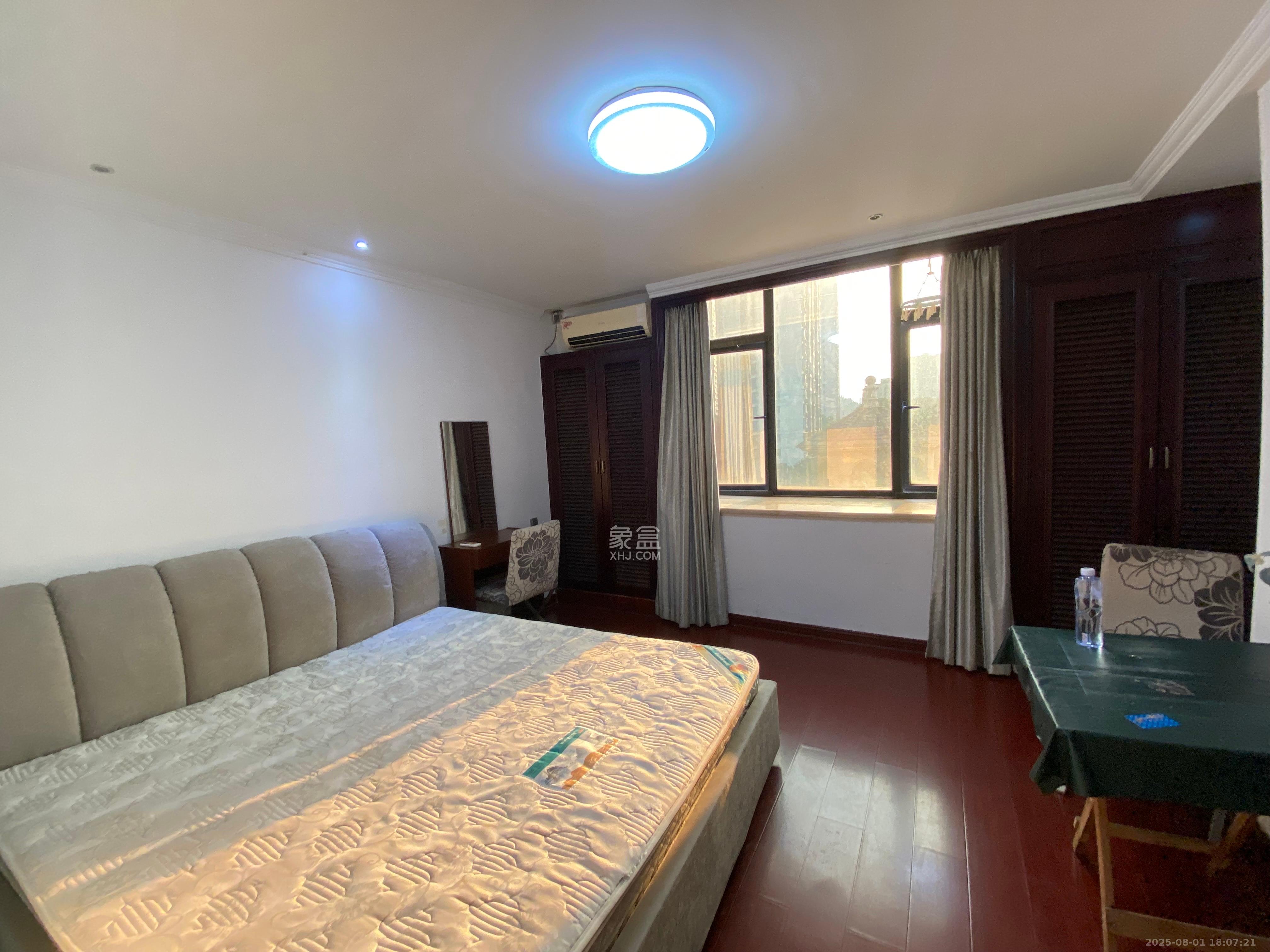 沁园春御院  1室1厅1卫    1500.0元/月室内图