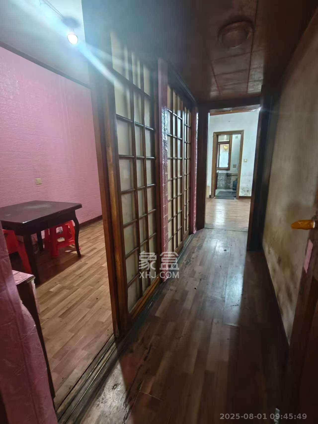 桂花二村  2室1厅1卫   2500.00元/月室内图