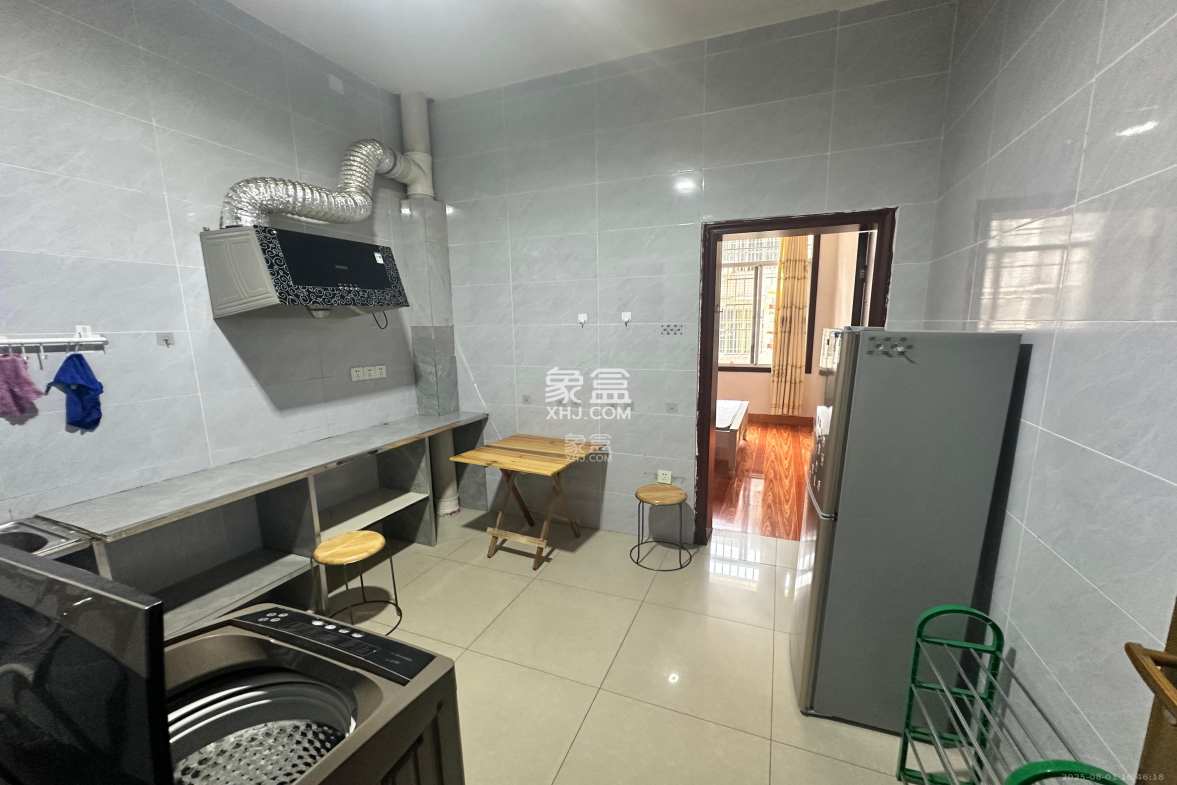 小龚湾小区 1室1厅1卫 1150.0元/月 小龚湾小区 1室1厅1卫 1150.0元/月室内图