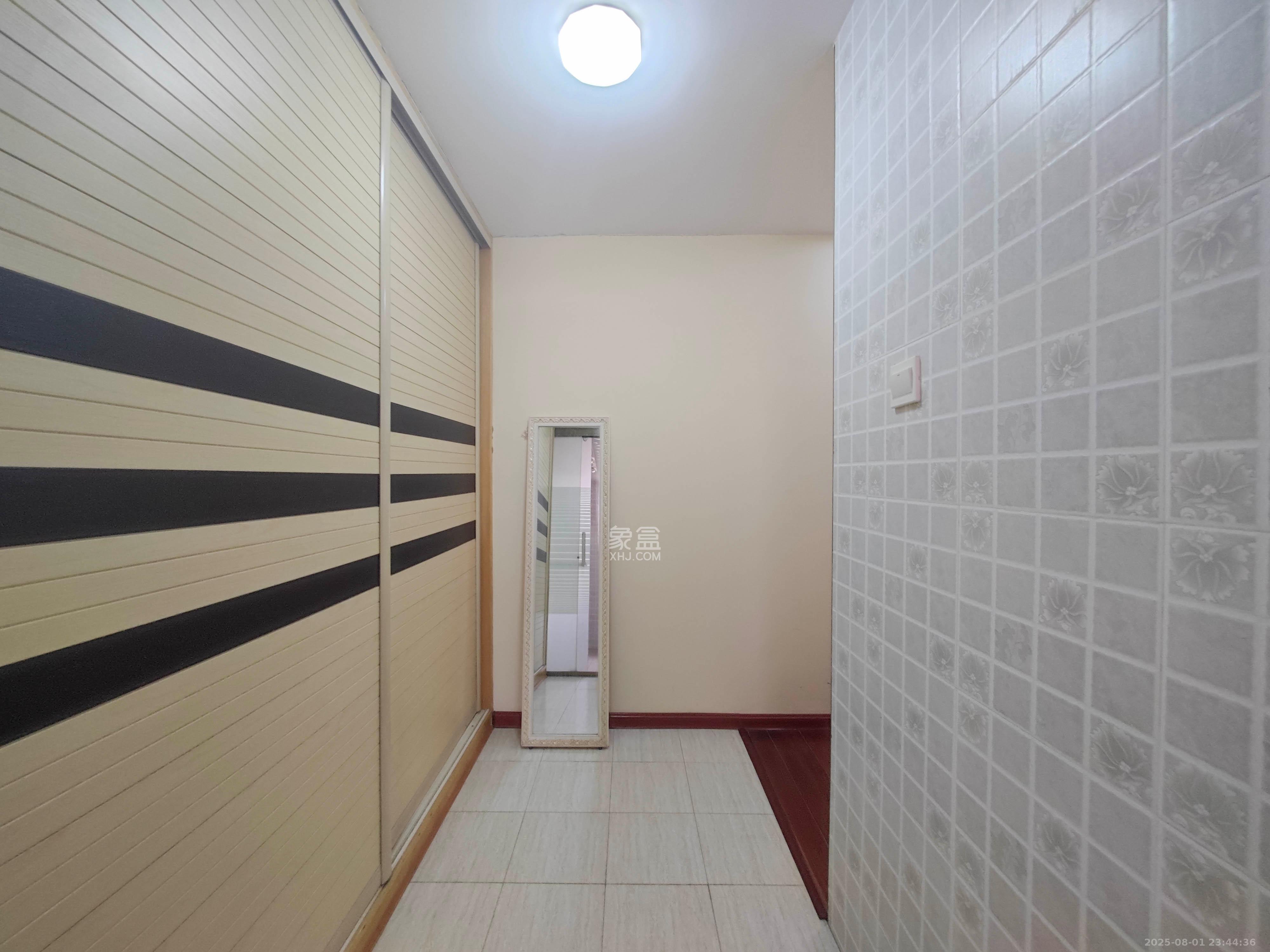 汇金城/嘉华城一期 3室2厅2卫 122.0万 汇金城/嘉华城一期 3室2厅2卫 122.0万其他