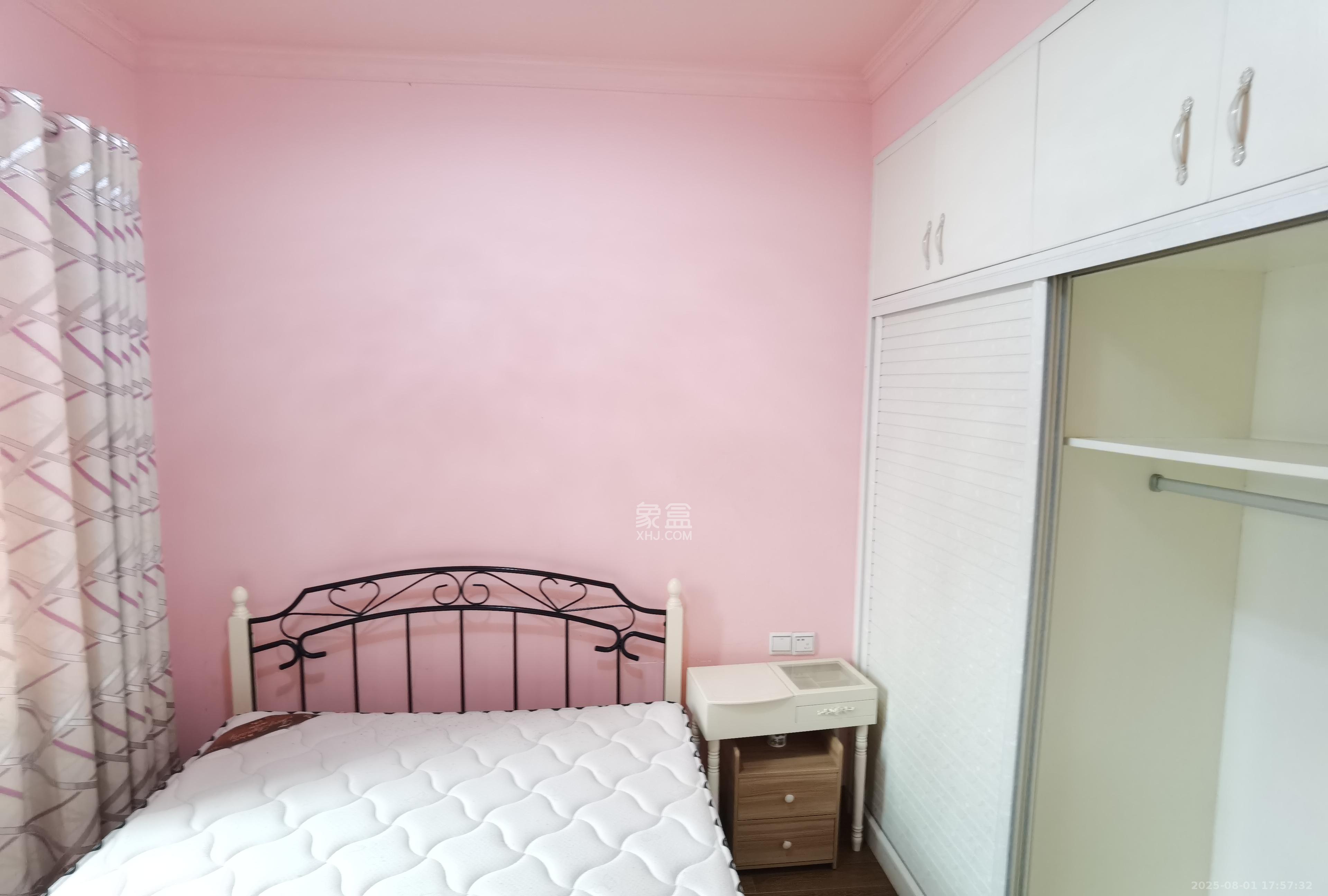 乾源国际 3室2厅1卫 2100.0元/月 乾源国际 3室2厅1卫 2100.0元/月室内图