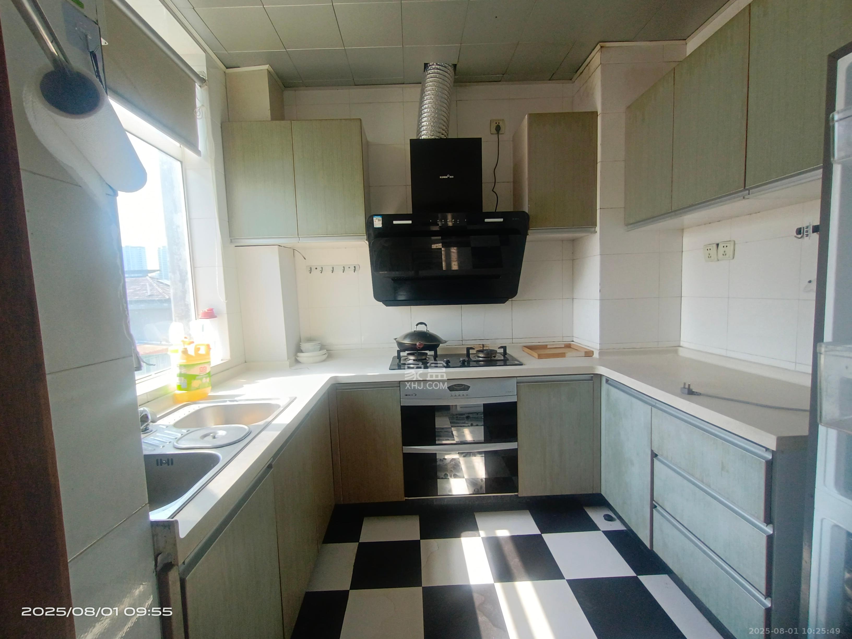 仁和雨花家园  4室2厅2卫    2800.0元/月室内图