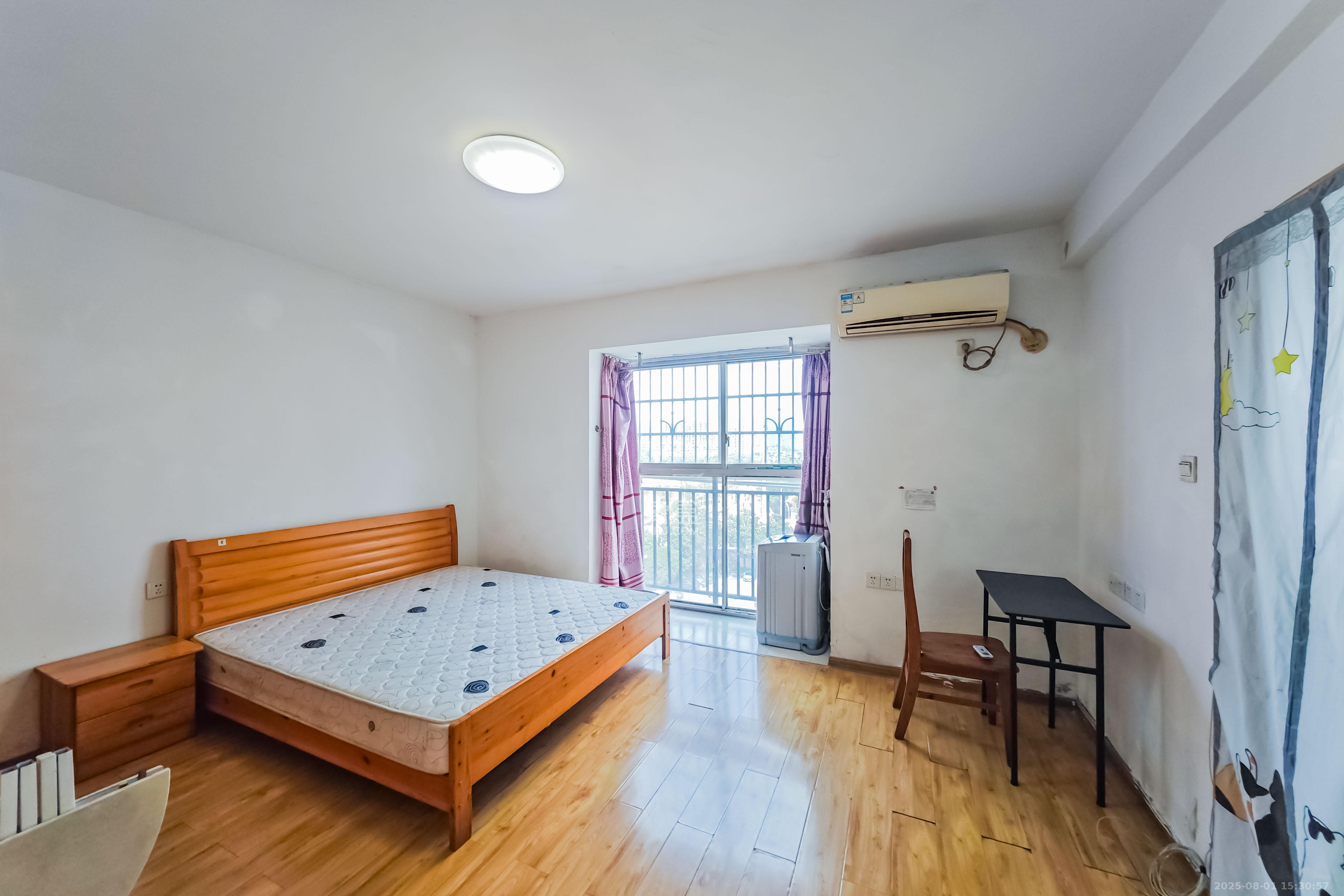 都市馨园  3室2厅2卫    98.0万 都市馨园  3室2厅2卫    98.0万