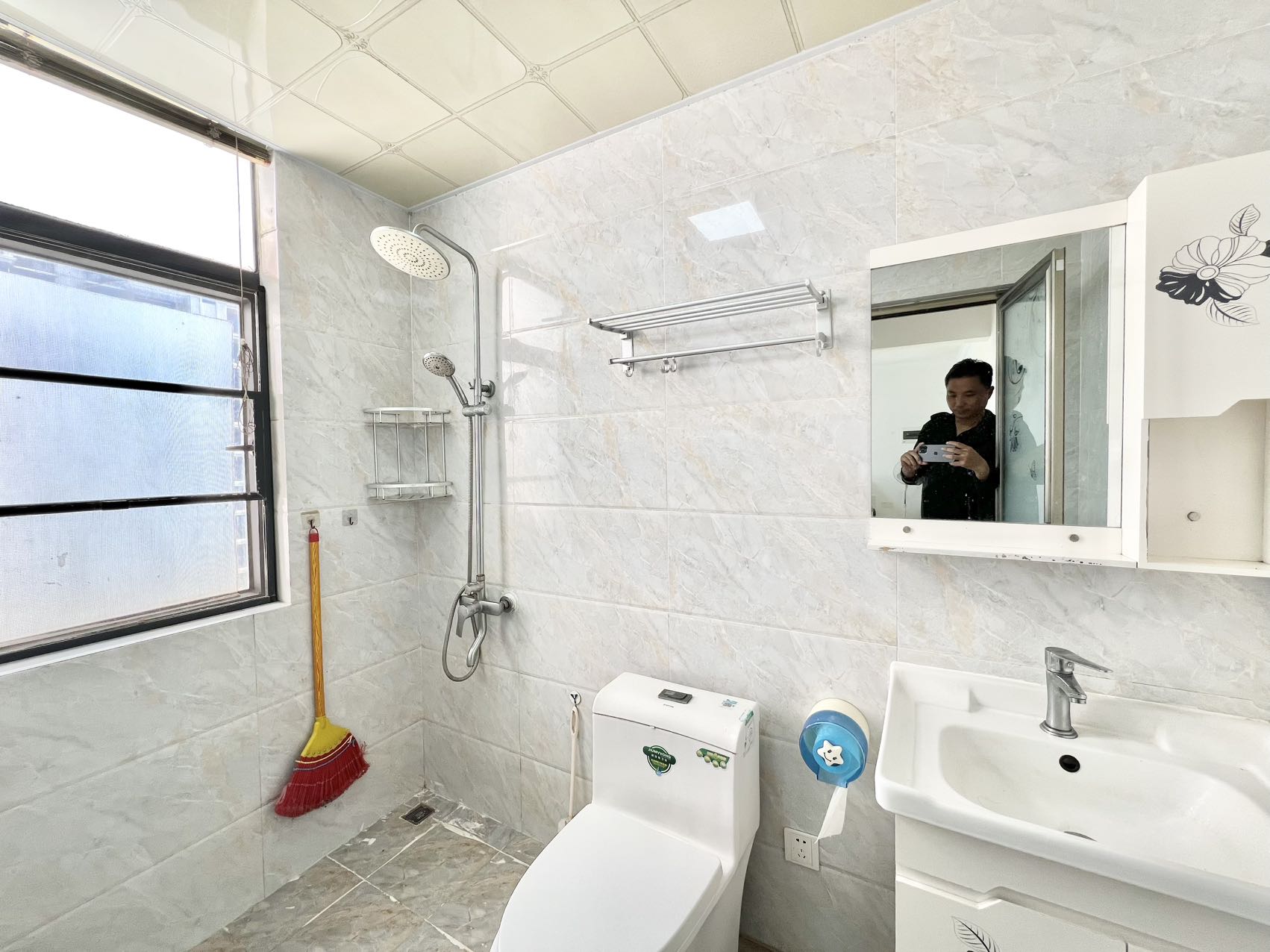 兆南和园 2室2厅1卫 2600.0元/月 兆南和园 2室2厅1卫 2600.0元/月室内图