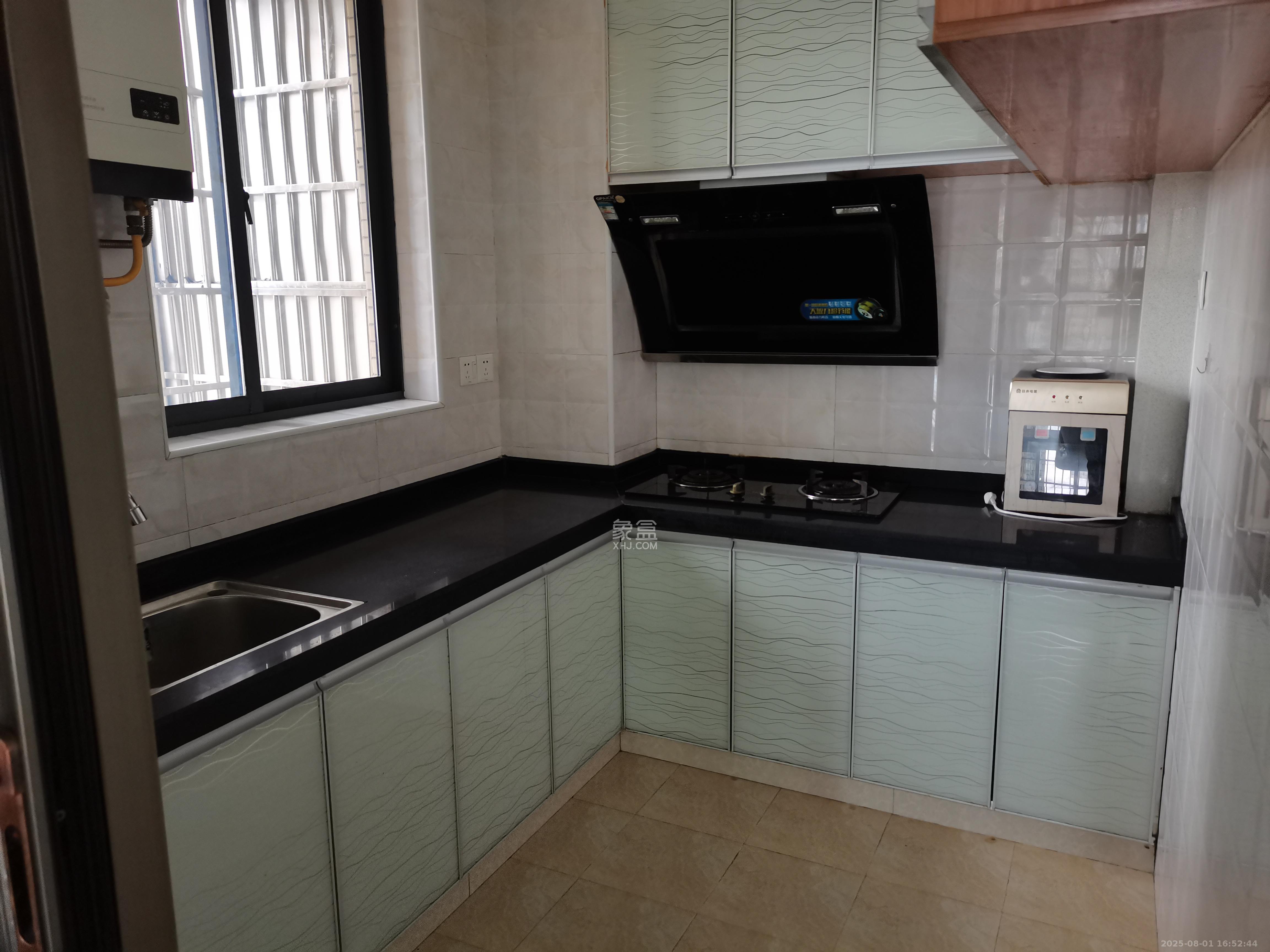 星城新宇莲景苑  2室1厅1卫    2100.0元/月 星城新宇莲景苑  2室1厅1卫    2100.0元/月室内图1