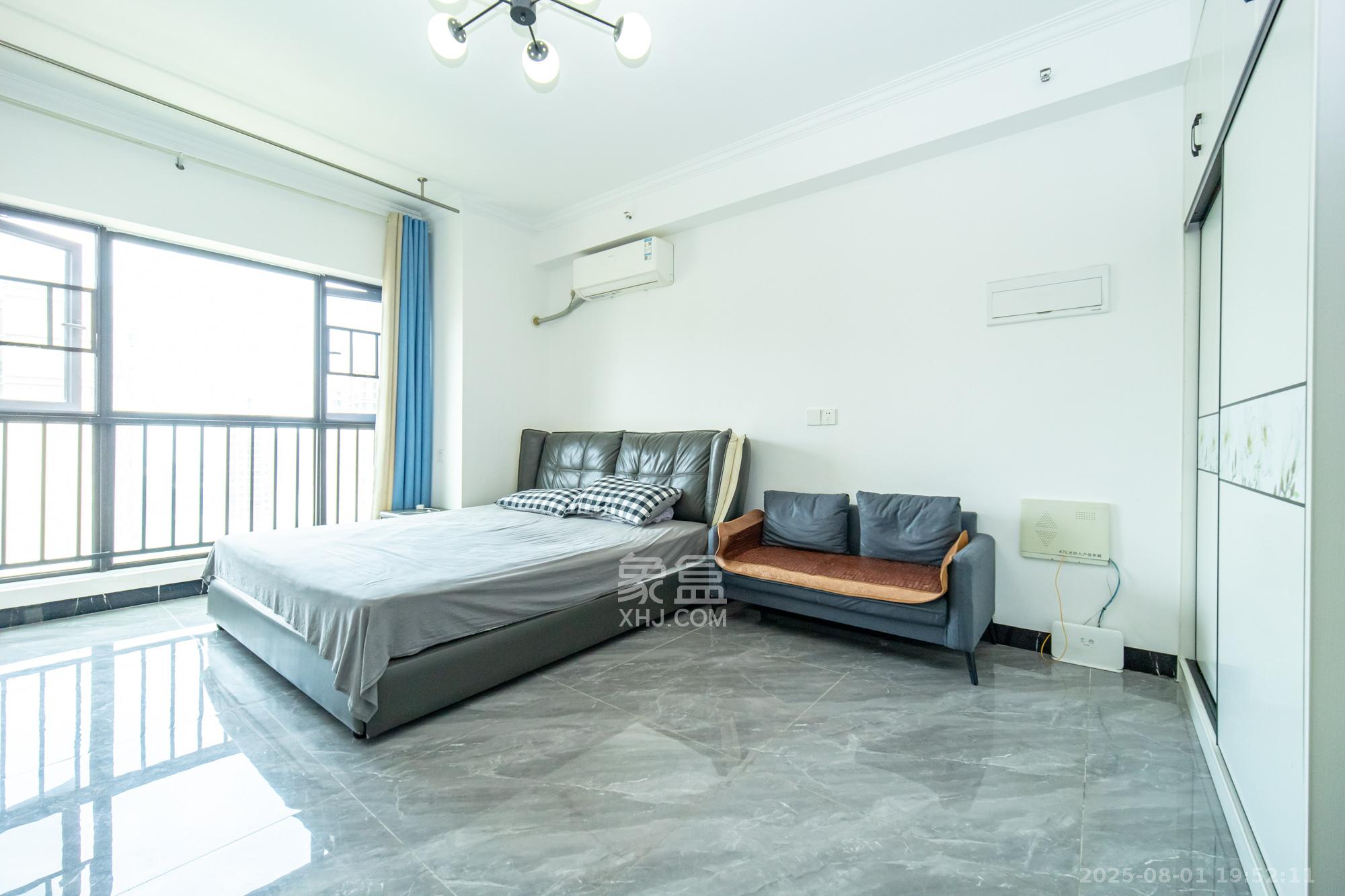 金科时代中心  1室1厅1卫    21.0万客厅