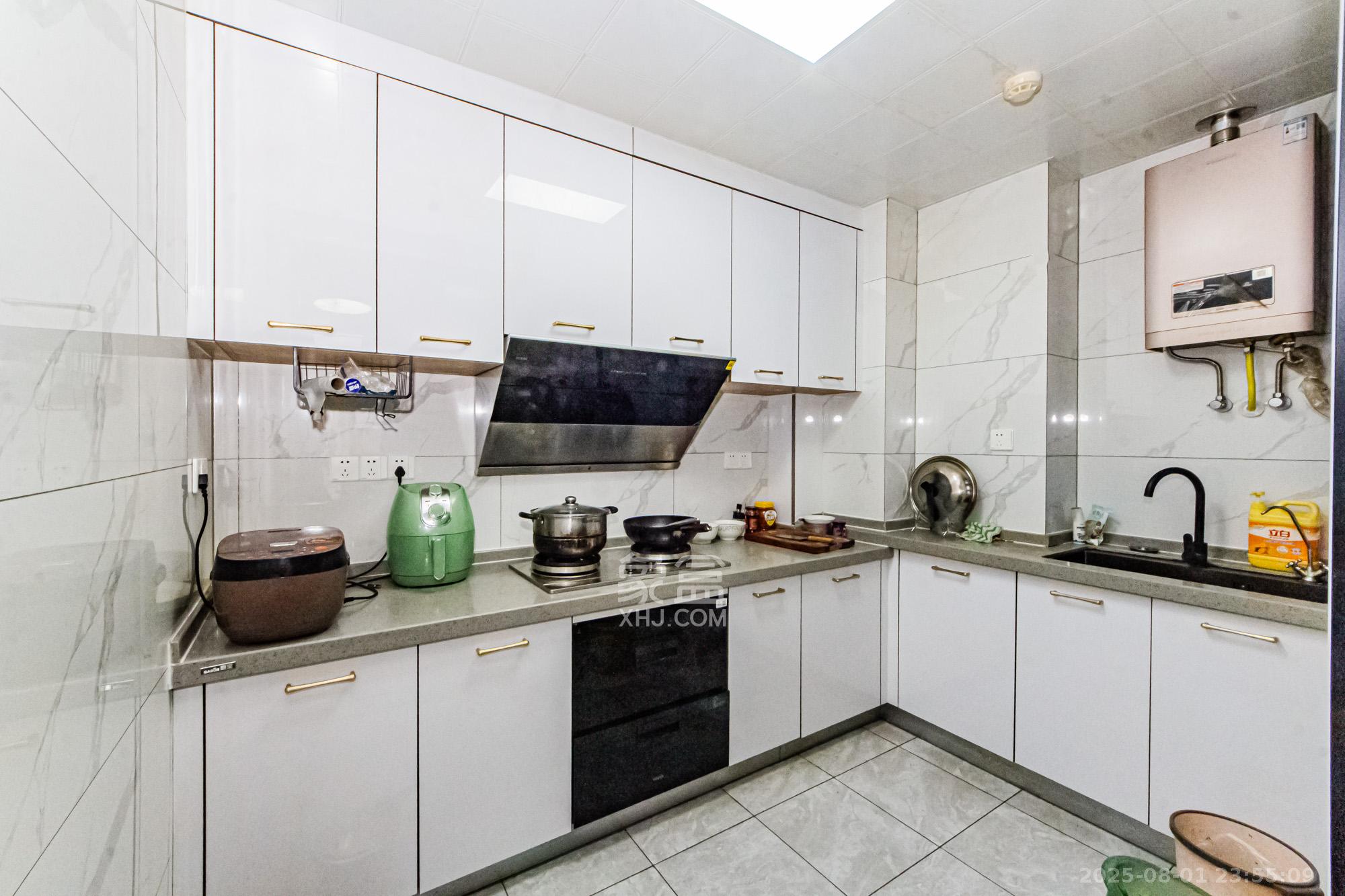 北辰三角洲C3区  3室2厅2卫    165.0万 北辰三角洲C3区  3室2厅2卫    165.0万厨房